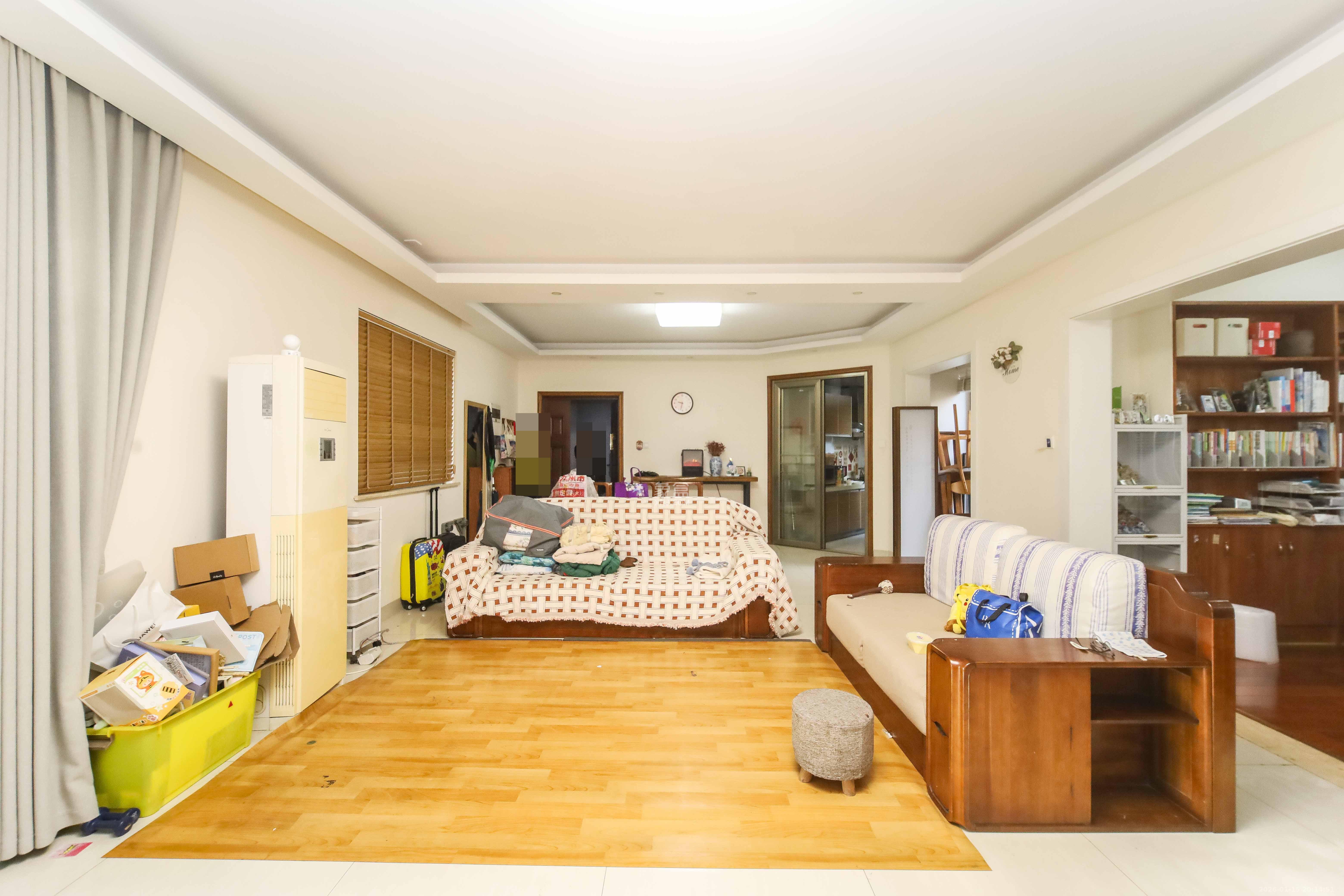 湘域熙岸  4室2厅2卫    138.0万