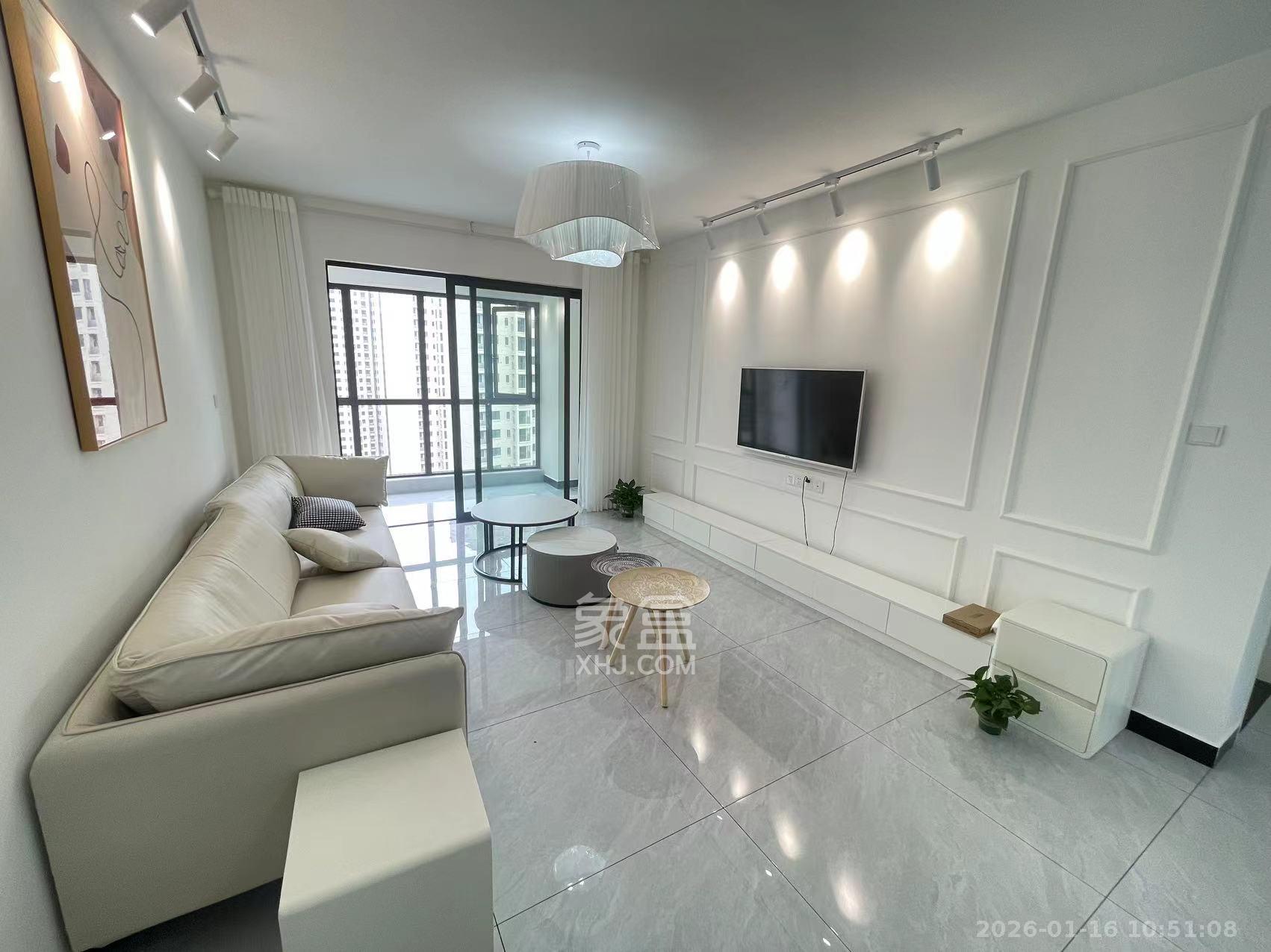 恒基旭辉湖山赋  3室2厅2卫    2600.0元/月