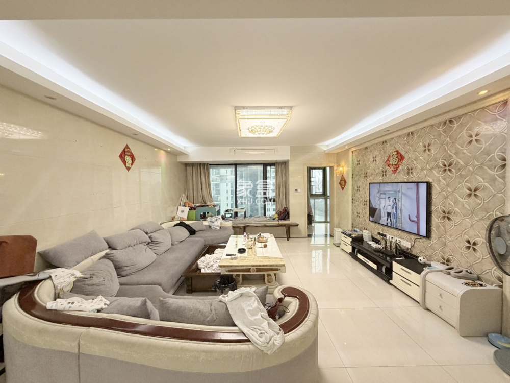 山水国际  4室2厅2卫    88.0万