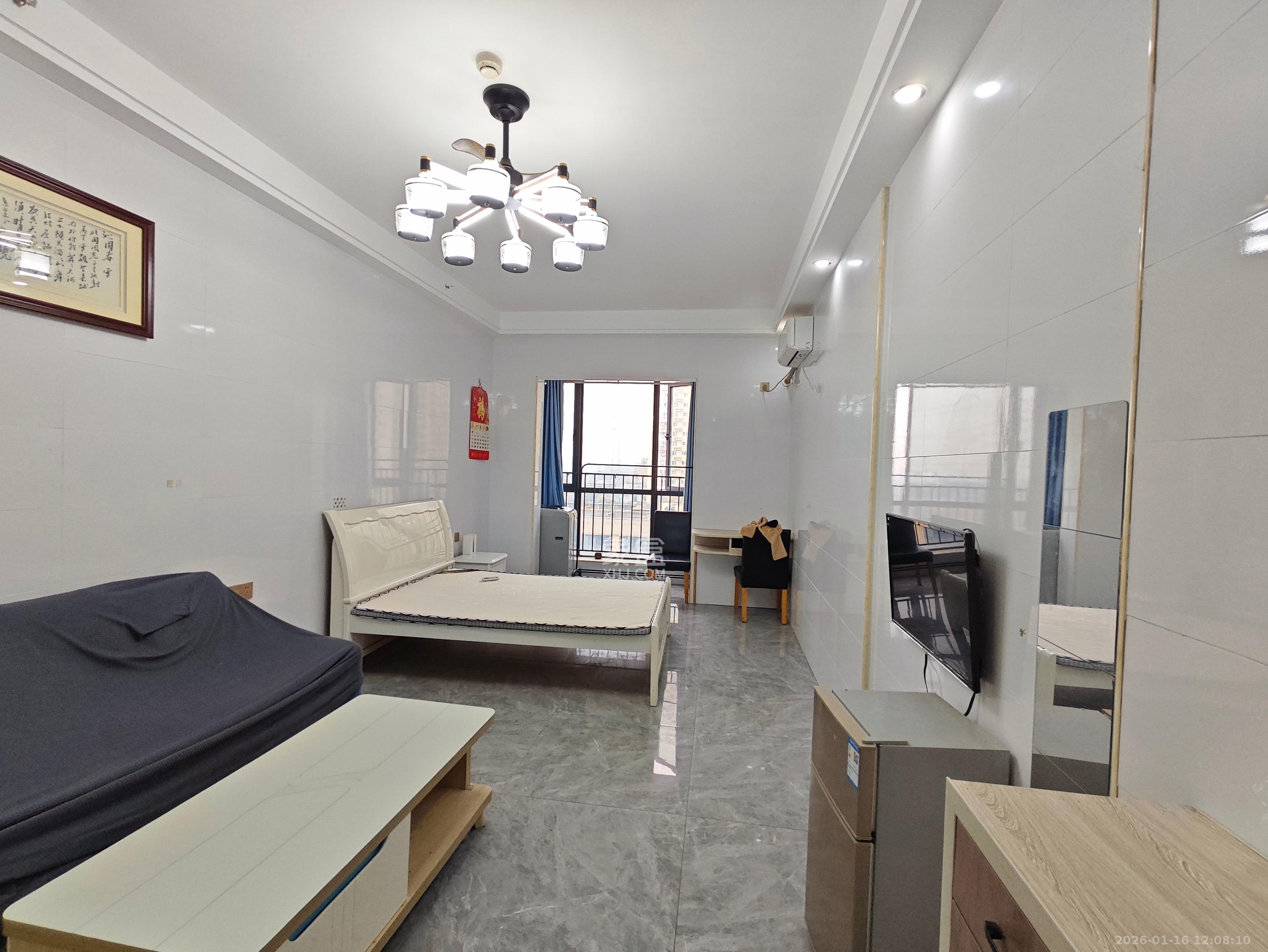 海伦春天  1室1厅1卫    1180.0元/月