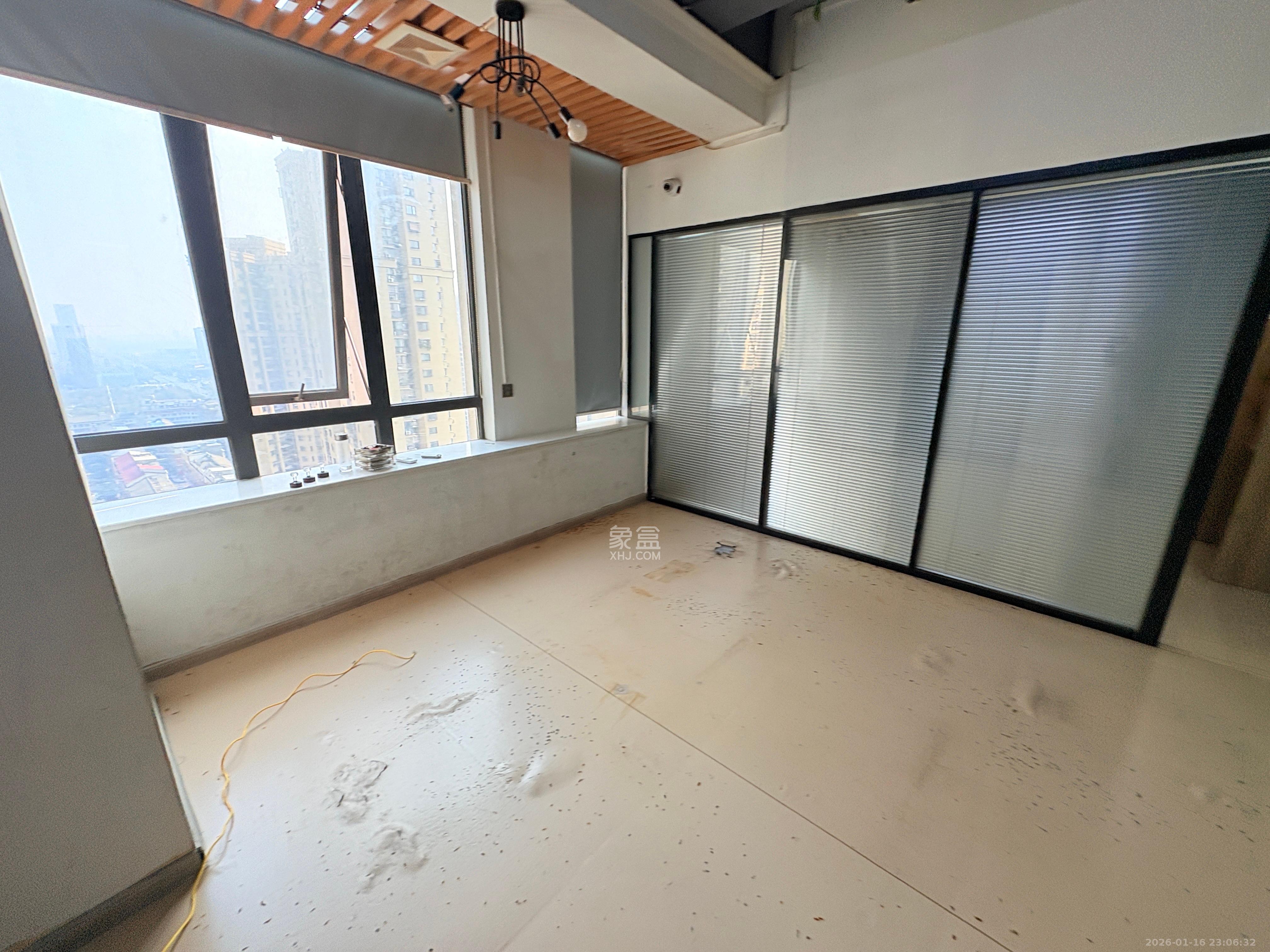 华润置地广场一期   208.0㎡      6500.0元/月室内图