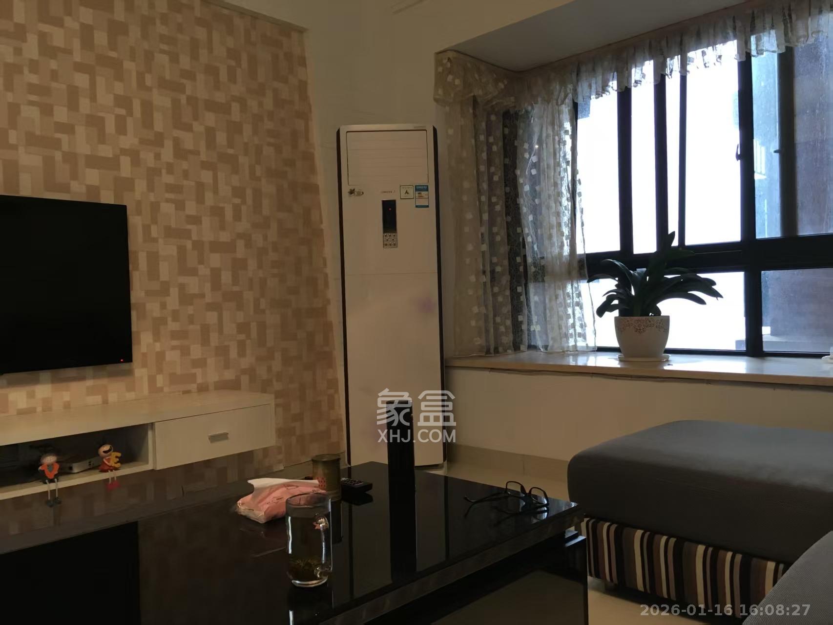 东玺门  3室1厅1卫    2400.0元/月