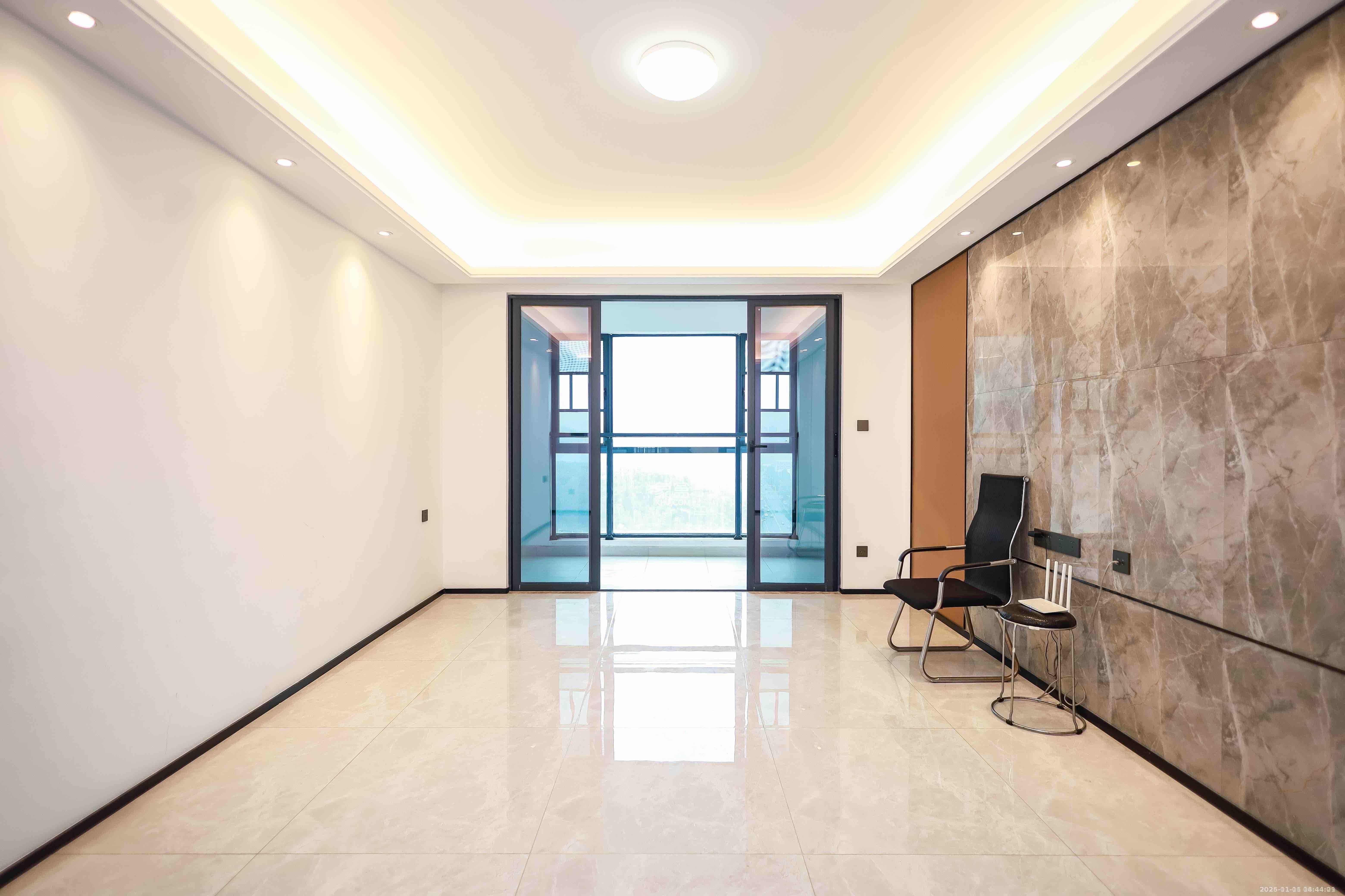 长房云西府一期  3室2厅2卫    2700.0元/月