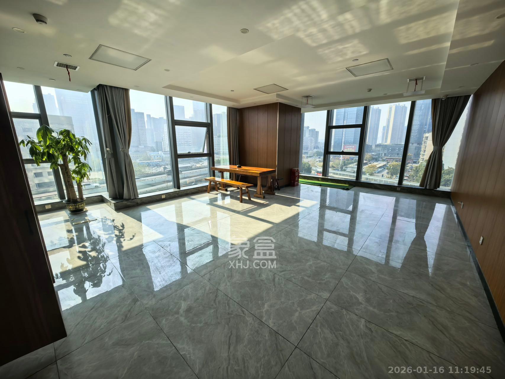 里约荟   1000.0㎡      49000.0元/月