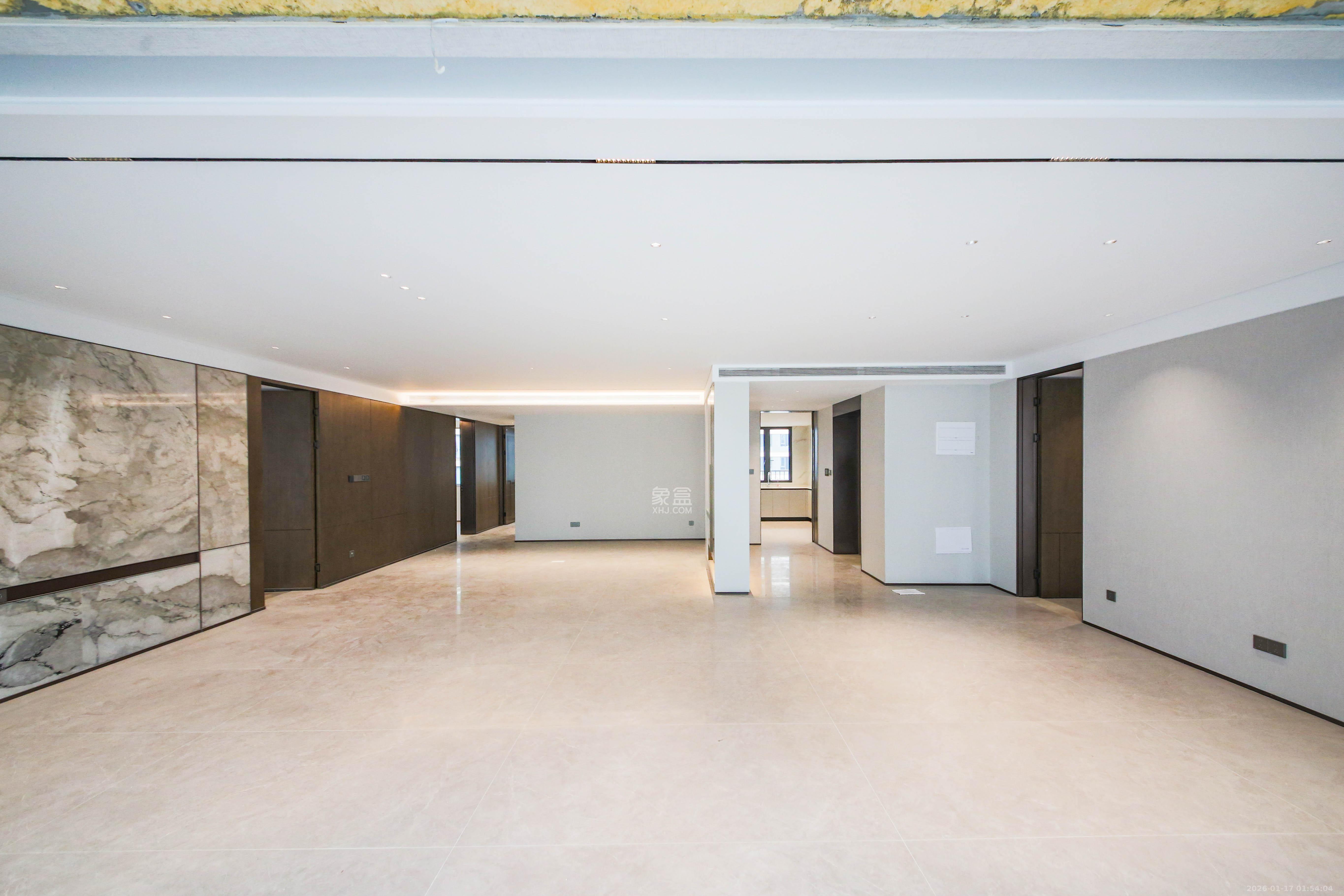 长沙润府B区  5室2厅3卫    400.0万