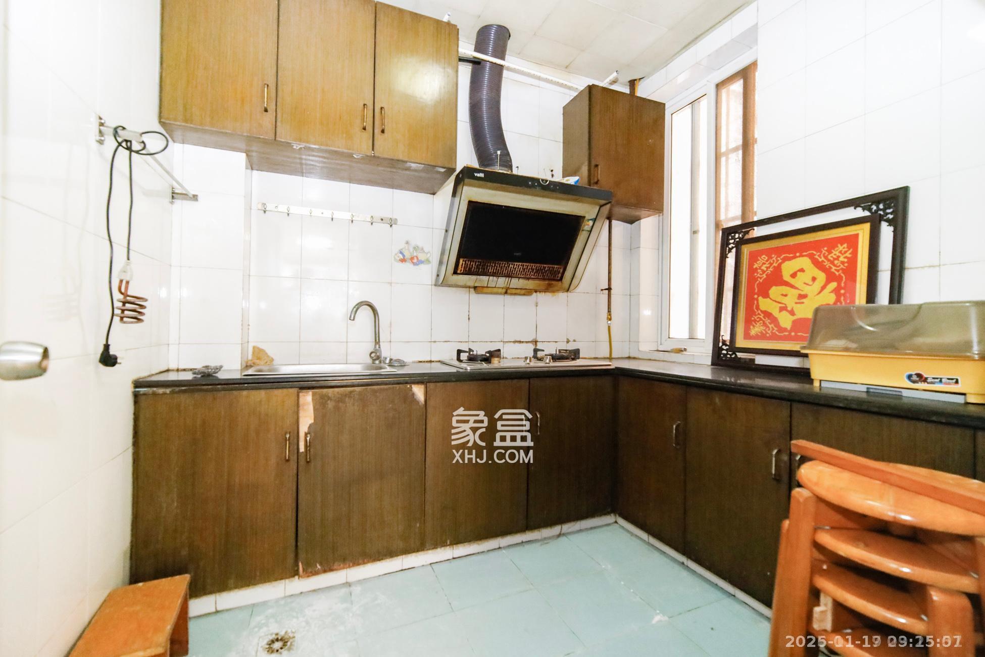 金信阳光在线 2室1厅1卫 1200.0元/月 金信阳光在线 2室1厅1卫 1200.0元/月室内图