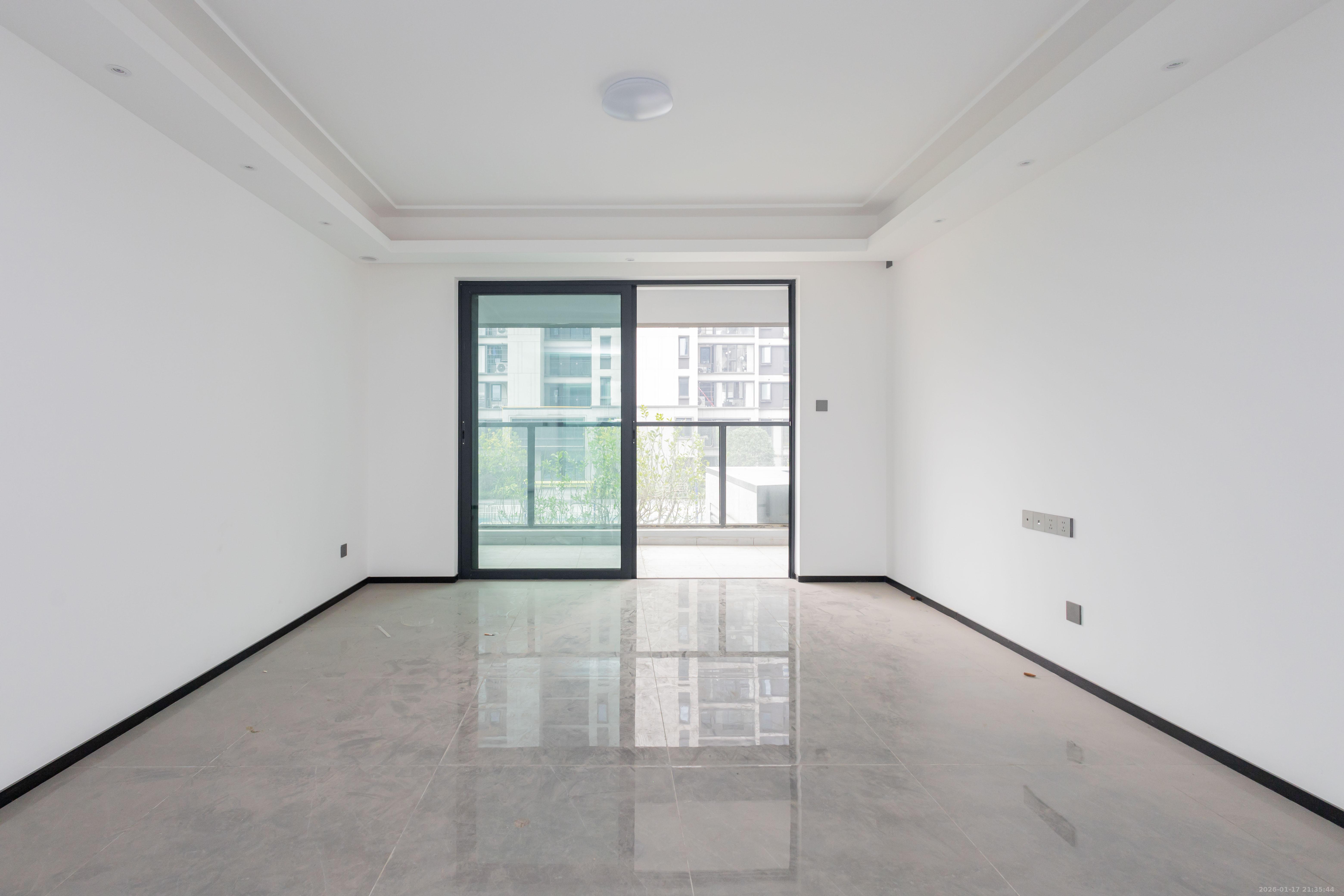 美的云樾  4室2厅2卫    148.0万