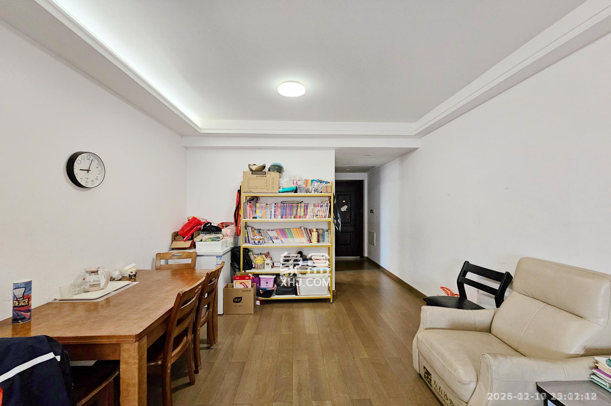 阳光城尚东湾蜜桃园  3室2厅1卫    2200.0元/月