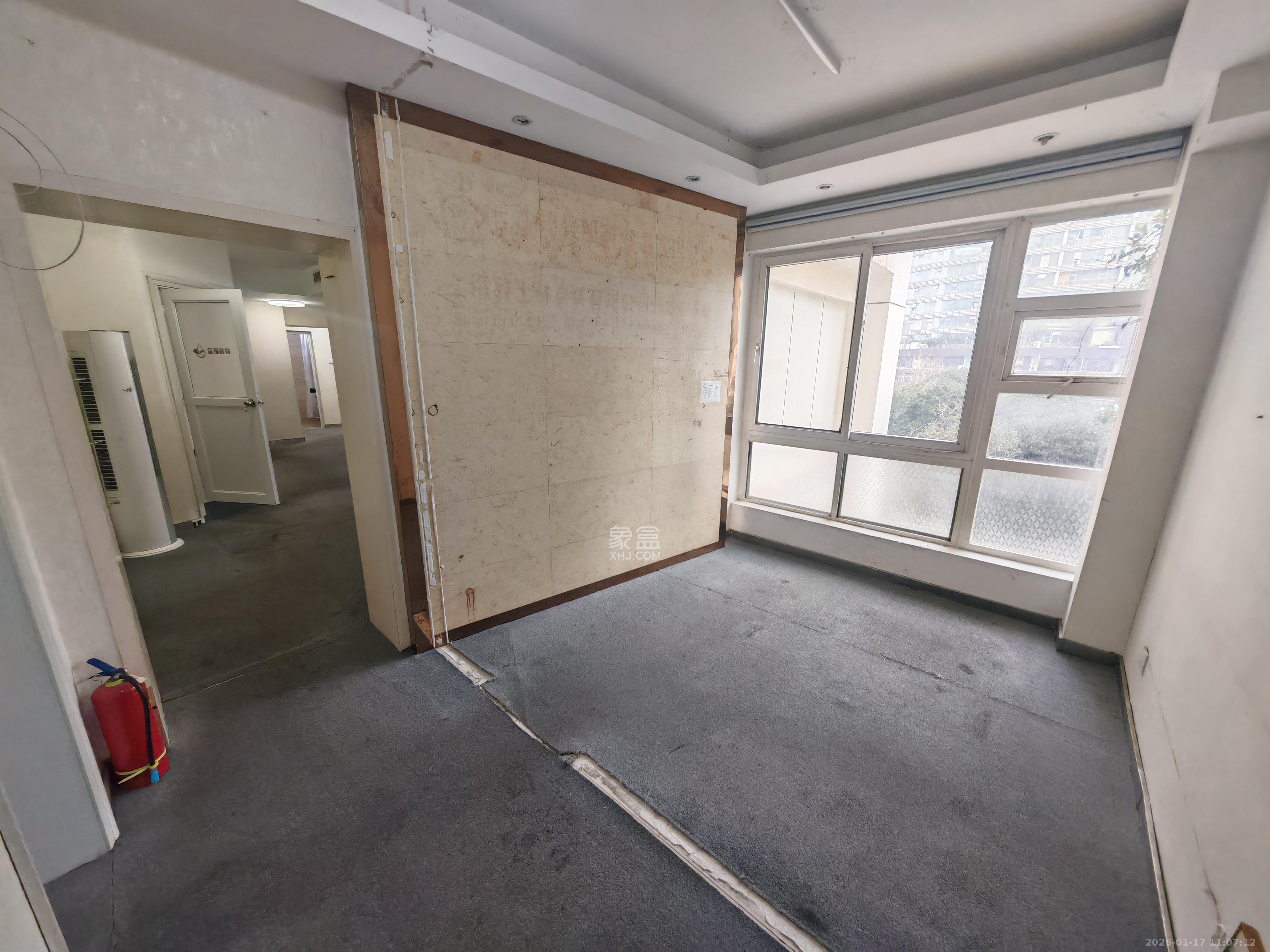 新世纪花苑  3室2厅1卫    3200.0元/月