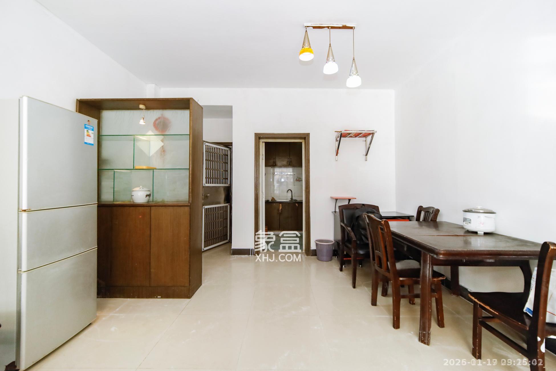 金信阳光在线 2室1厅1卫 1200.0元/月 金信阳光在线 2室1厅1卫 1200.0元/月室内图