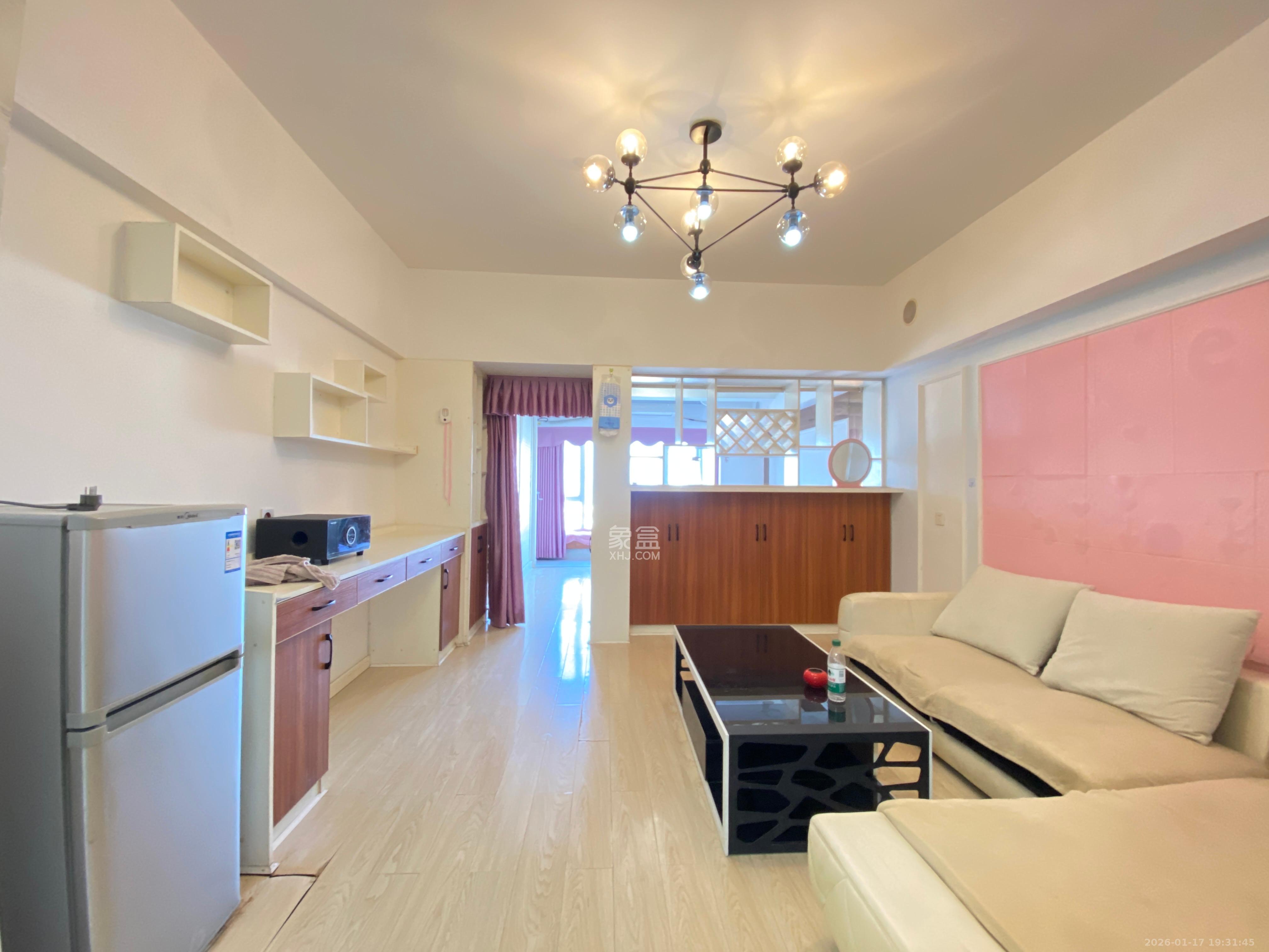 南庭城果   60.0㎡      1600.0元/月室内图