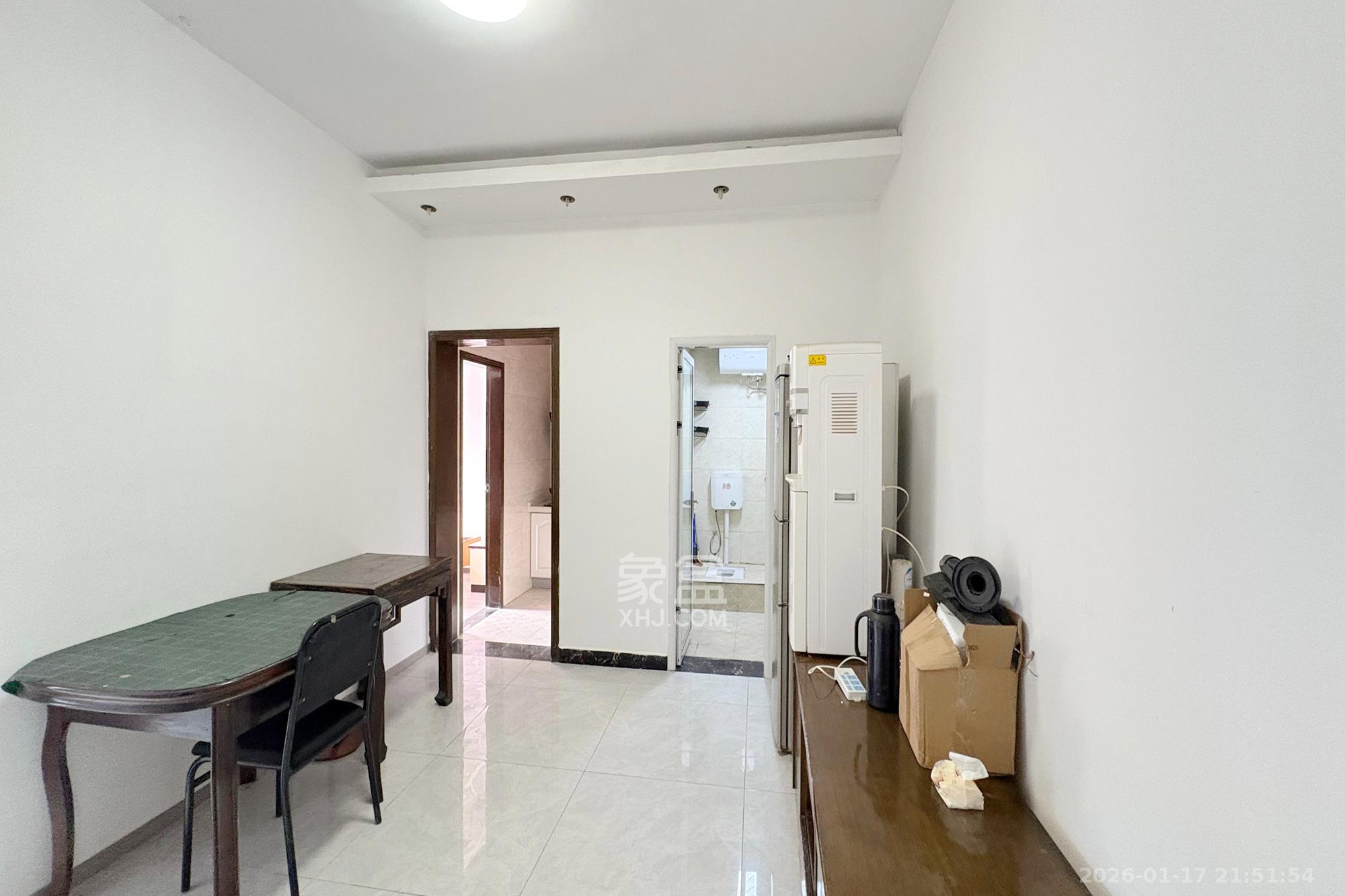 三泰街新富城  3室1厅1卫    96.0万