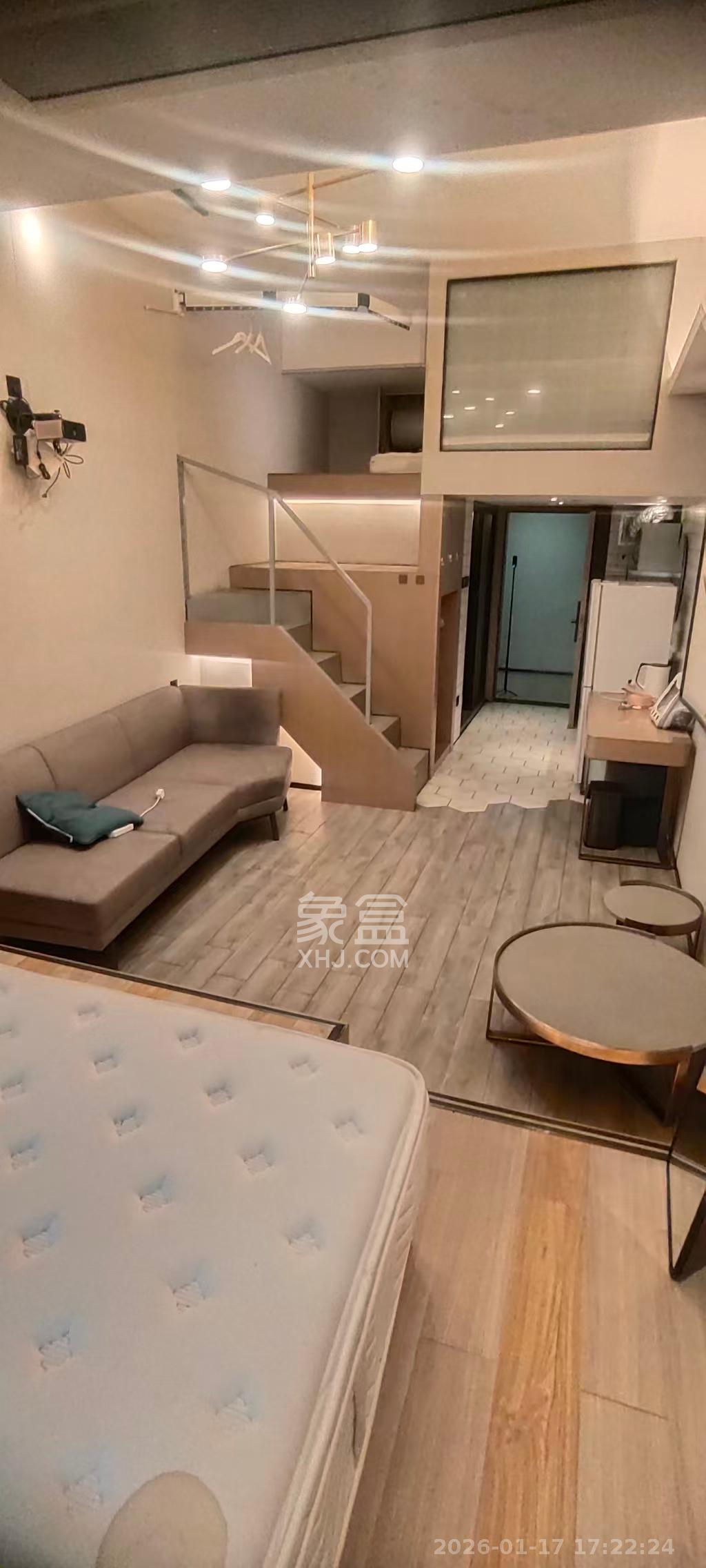 绿地之窗   47.04㎡      1400.0元/月