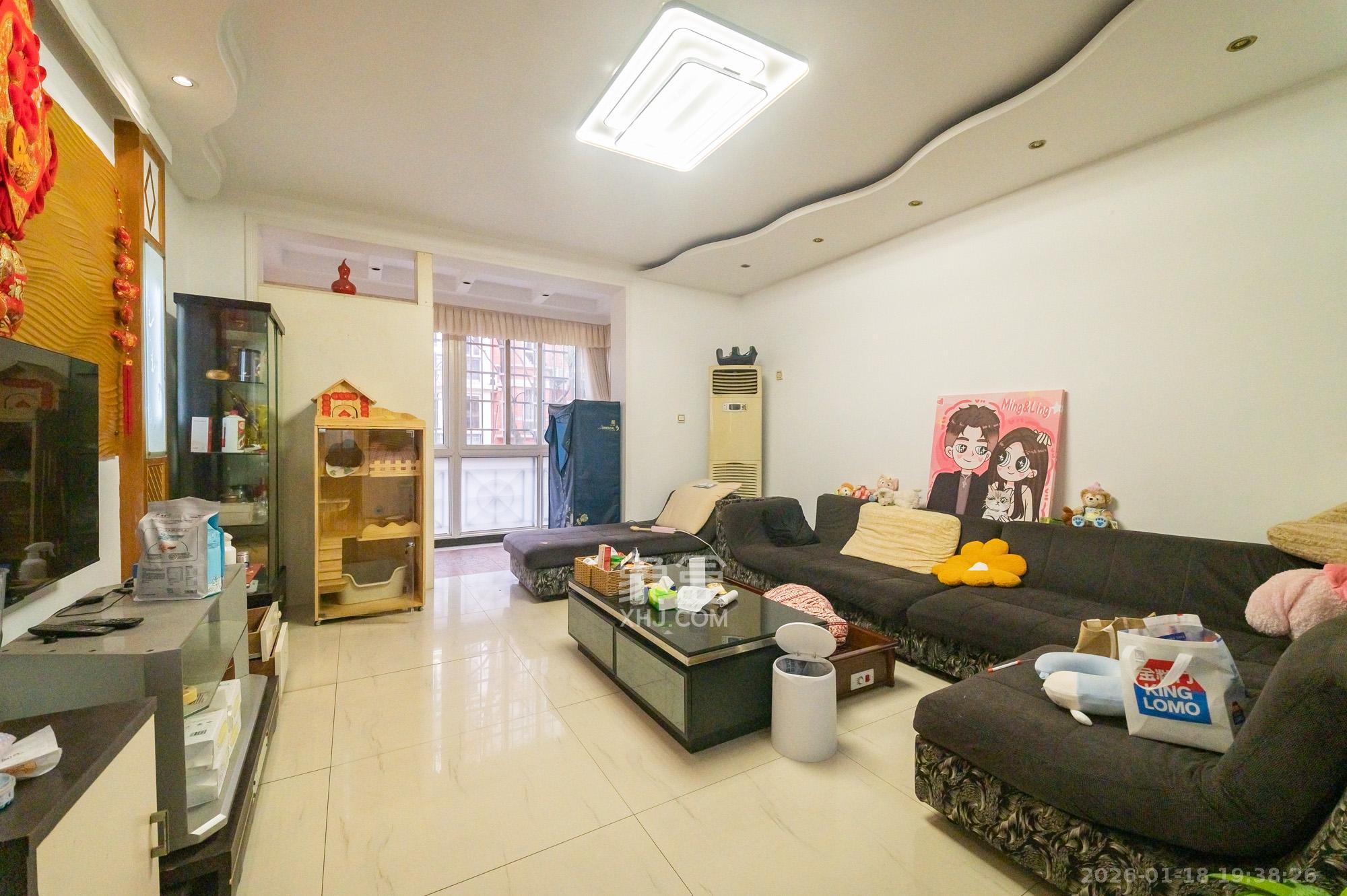 山水人家一二期  3室2厅2卫    72.0万