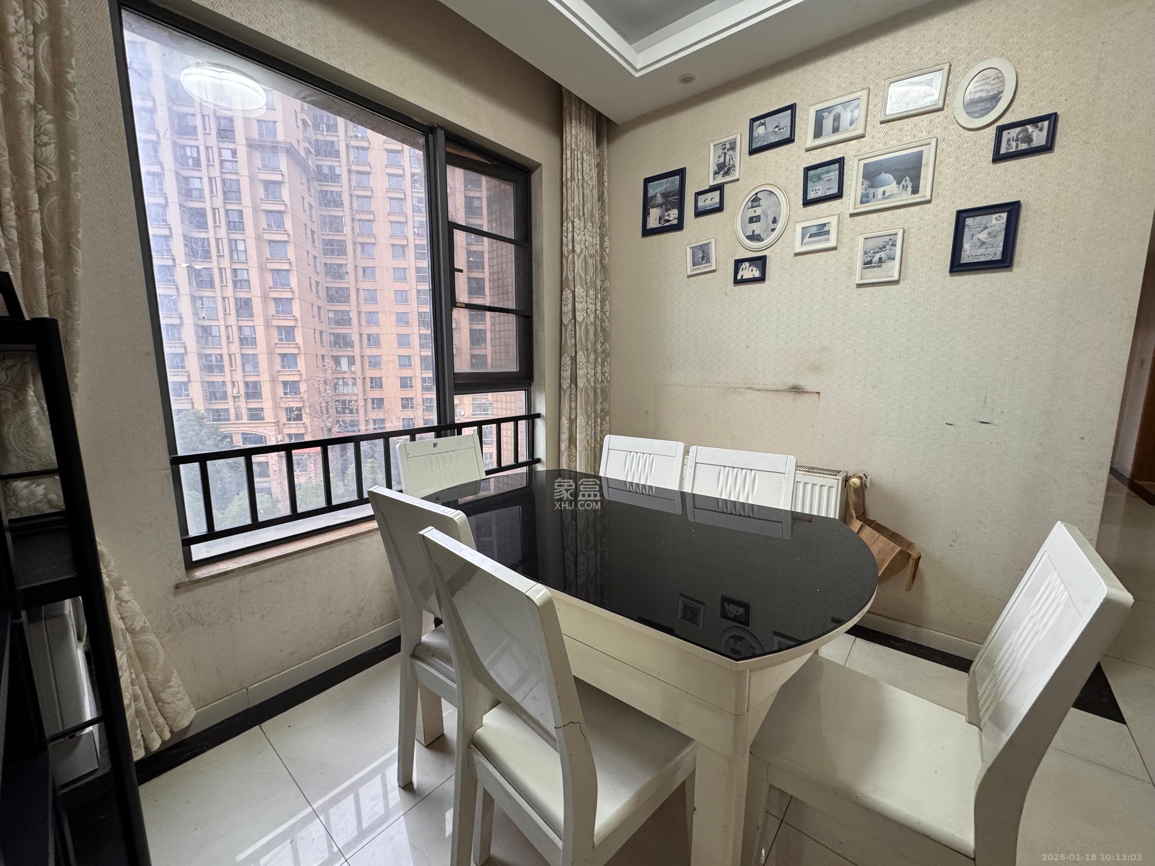 珠江郦城探香里  3室2厅1卫    2100.0元/月