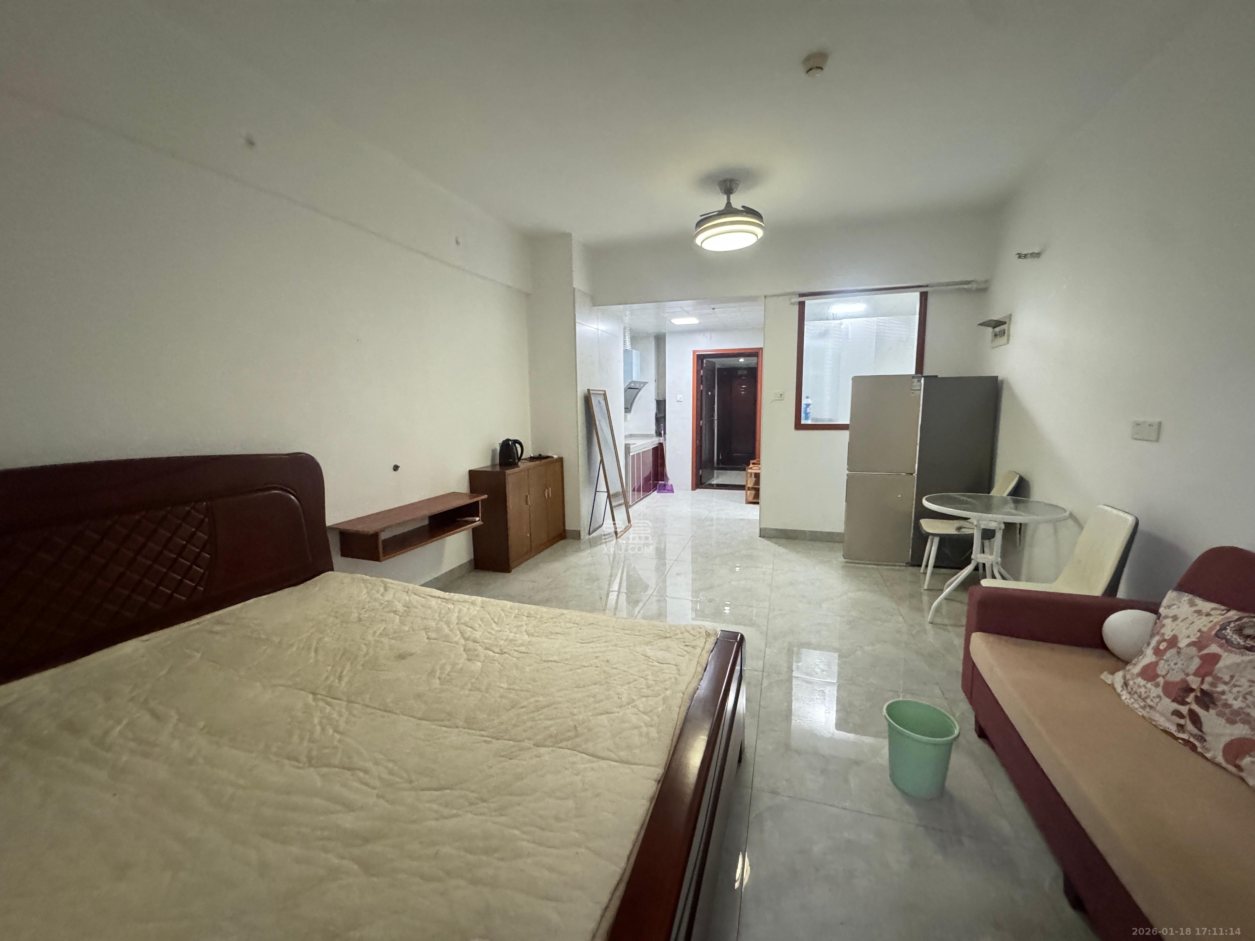 南庭城果   47.0㎡      1300.0元/月室内图