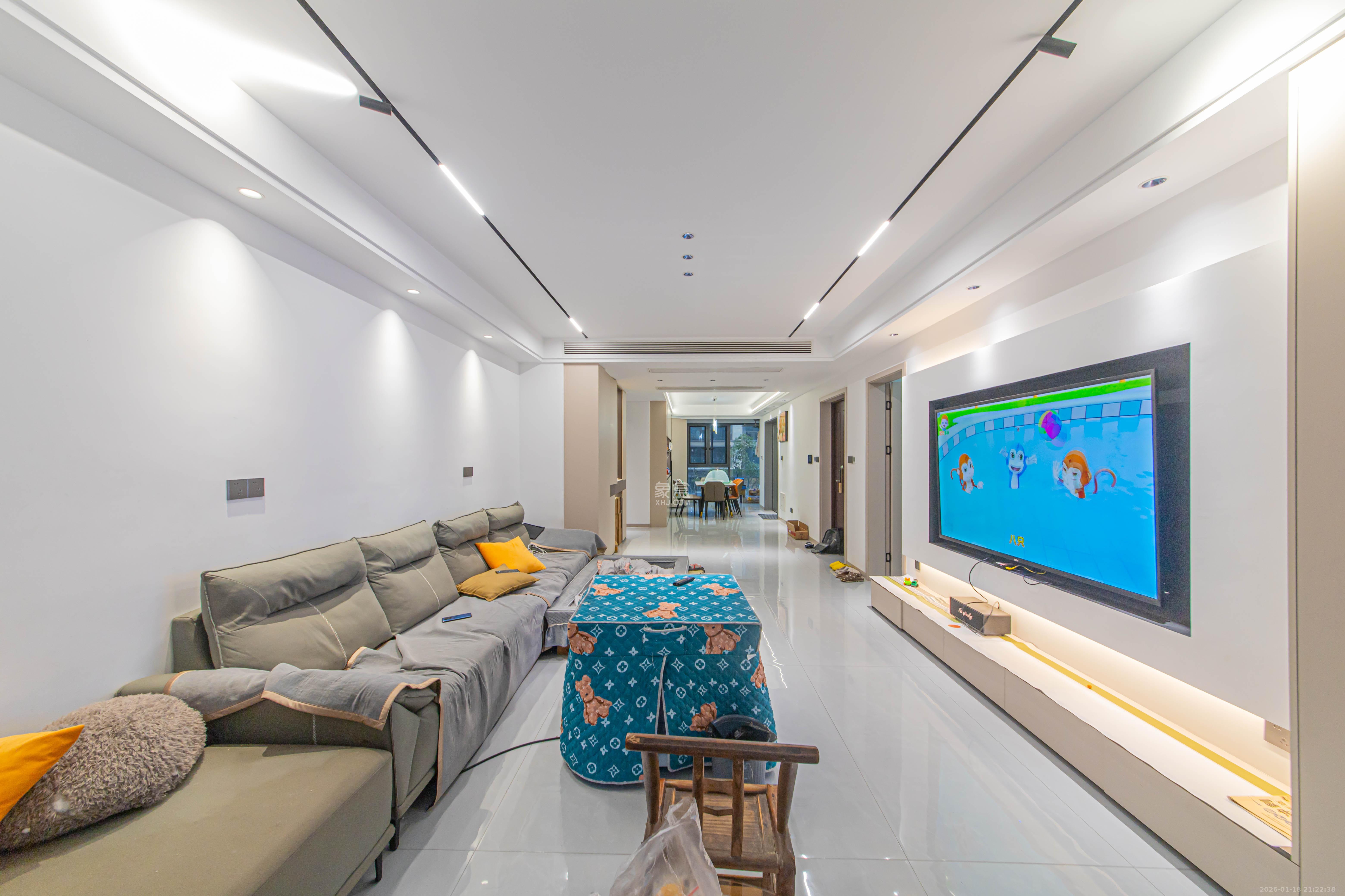 北辰中央公园辰玺洋房区  5室2厅2卫    230.0万