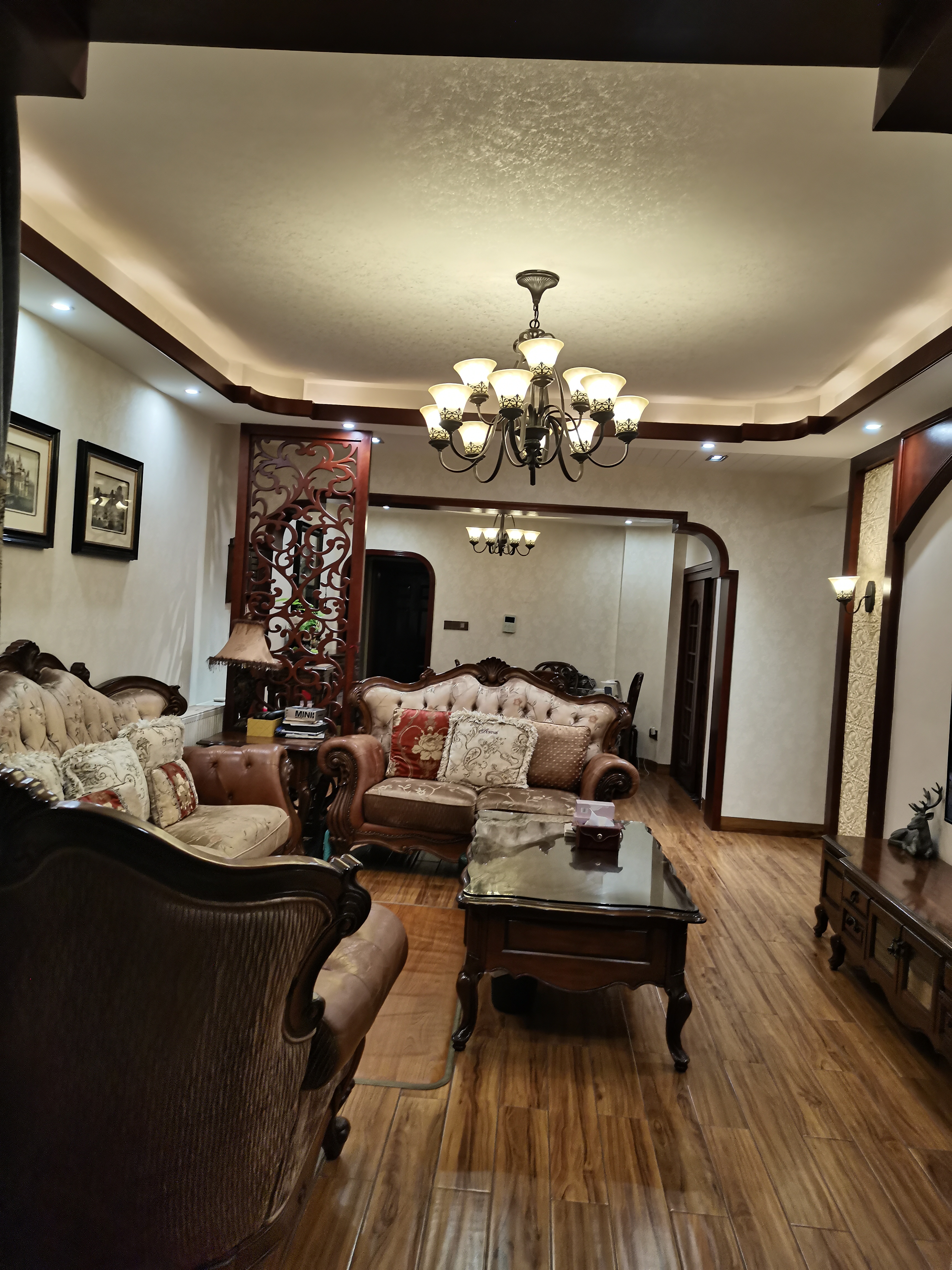 水映豪廷（一，二，三期）  3室2厅2卫    78.0万