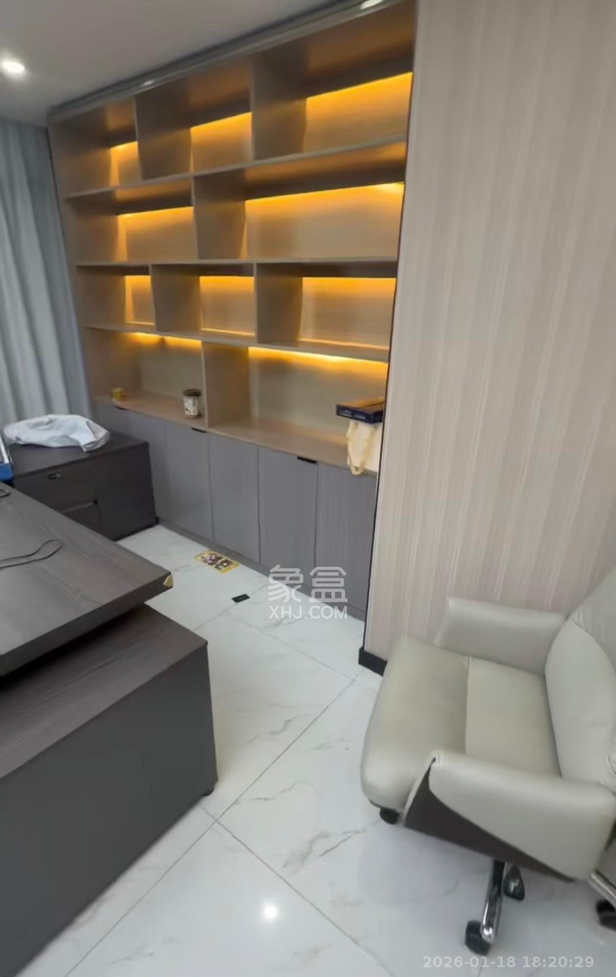 万达广场   128.37㎡      4800.0元/月室内图