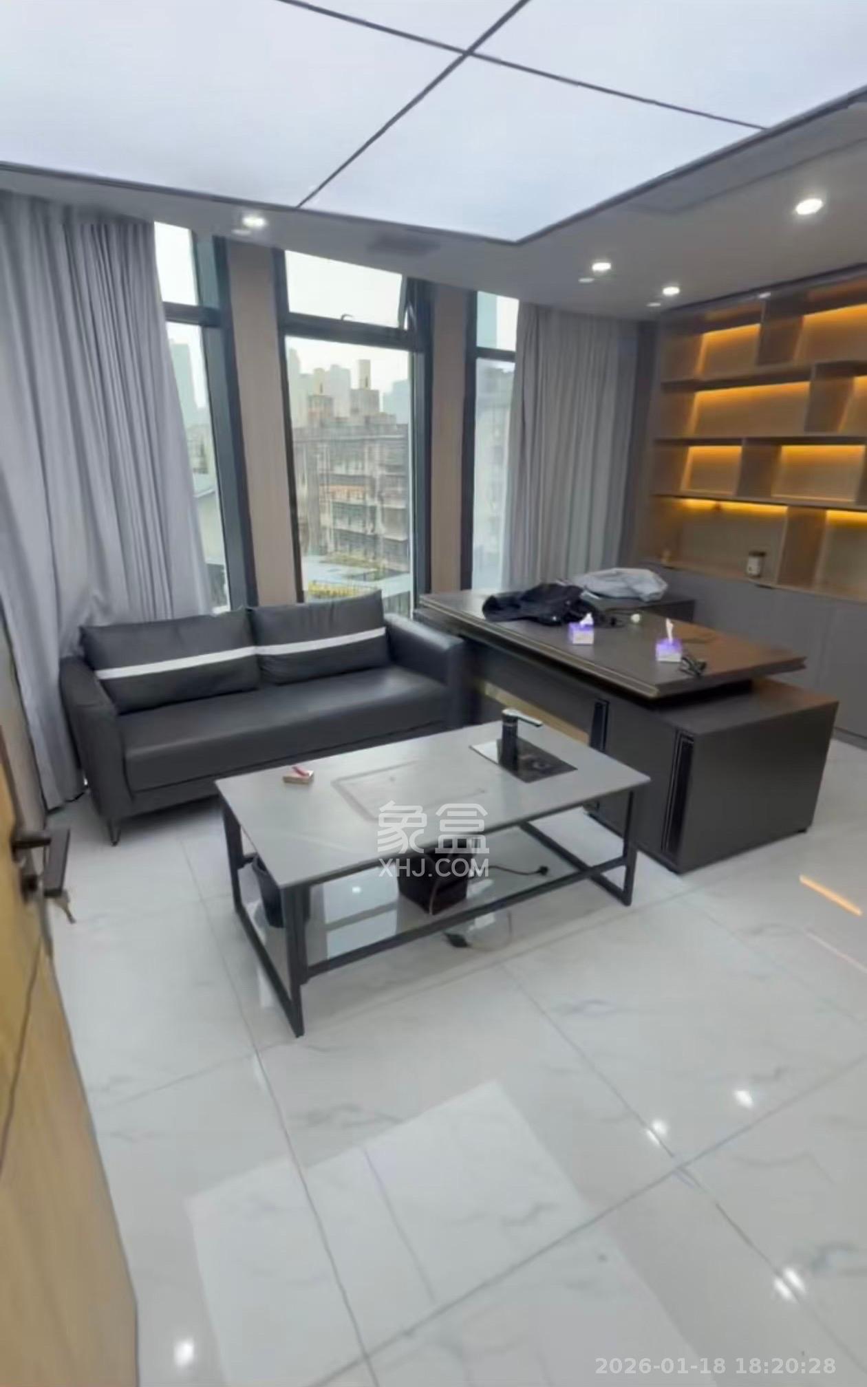 万达广场   128.37㎡      4800.0元/月室内图