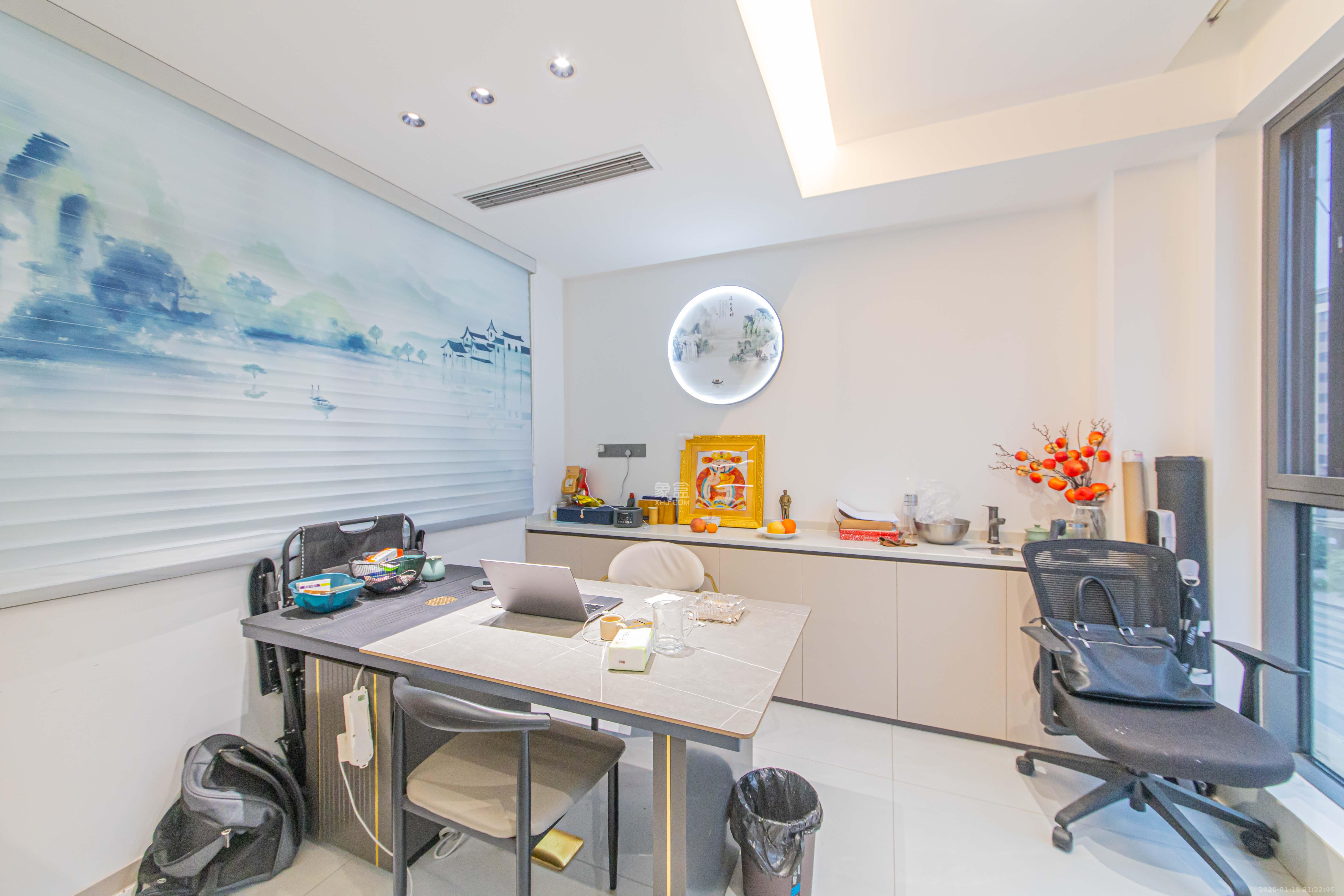 北辰中央公园辰玺洋房区  5室2厅2卫    230.0万卧室