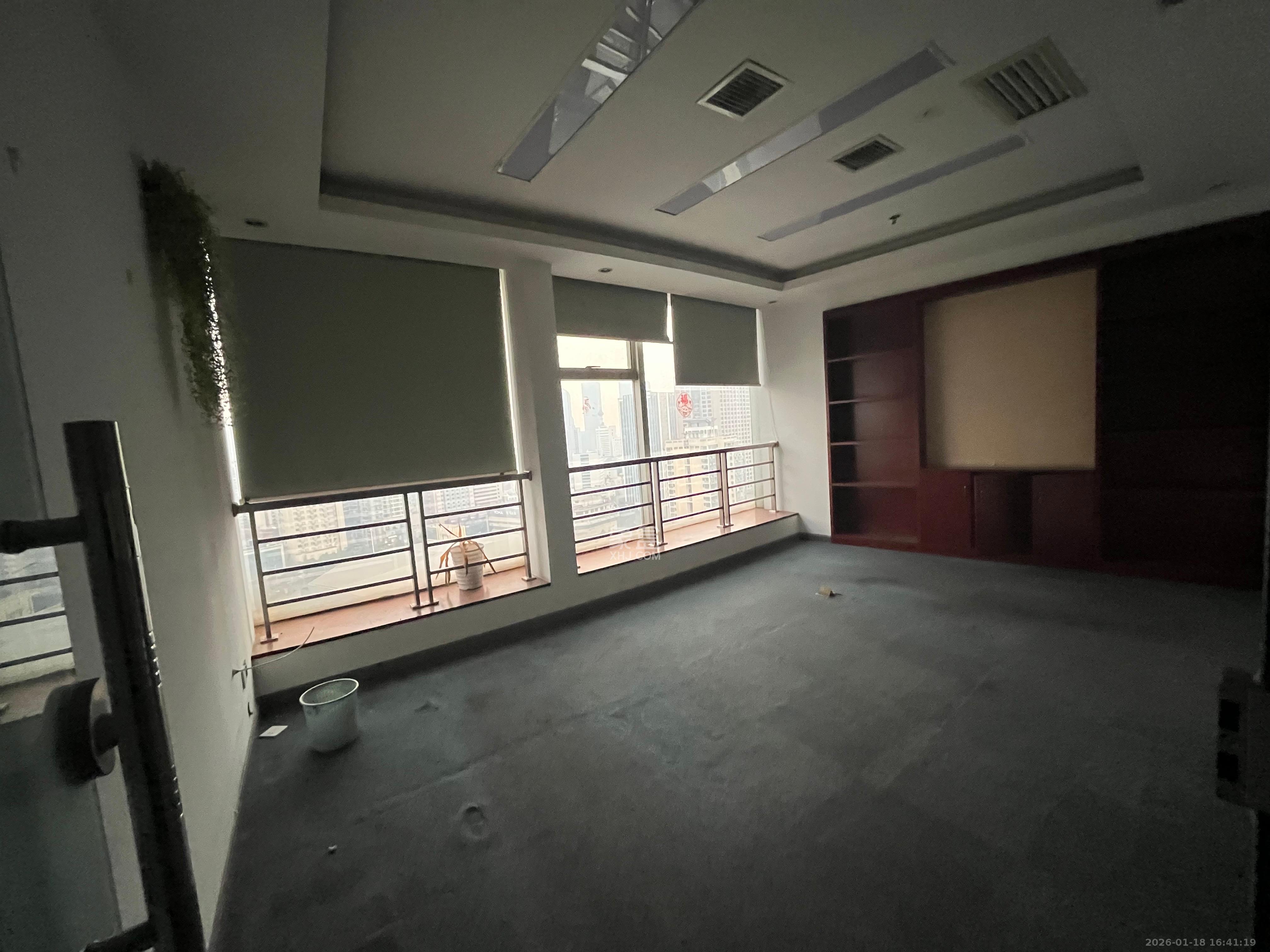 新世纪大厦   640.0㎡      23500.0元/月室内图