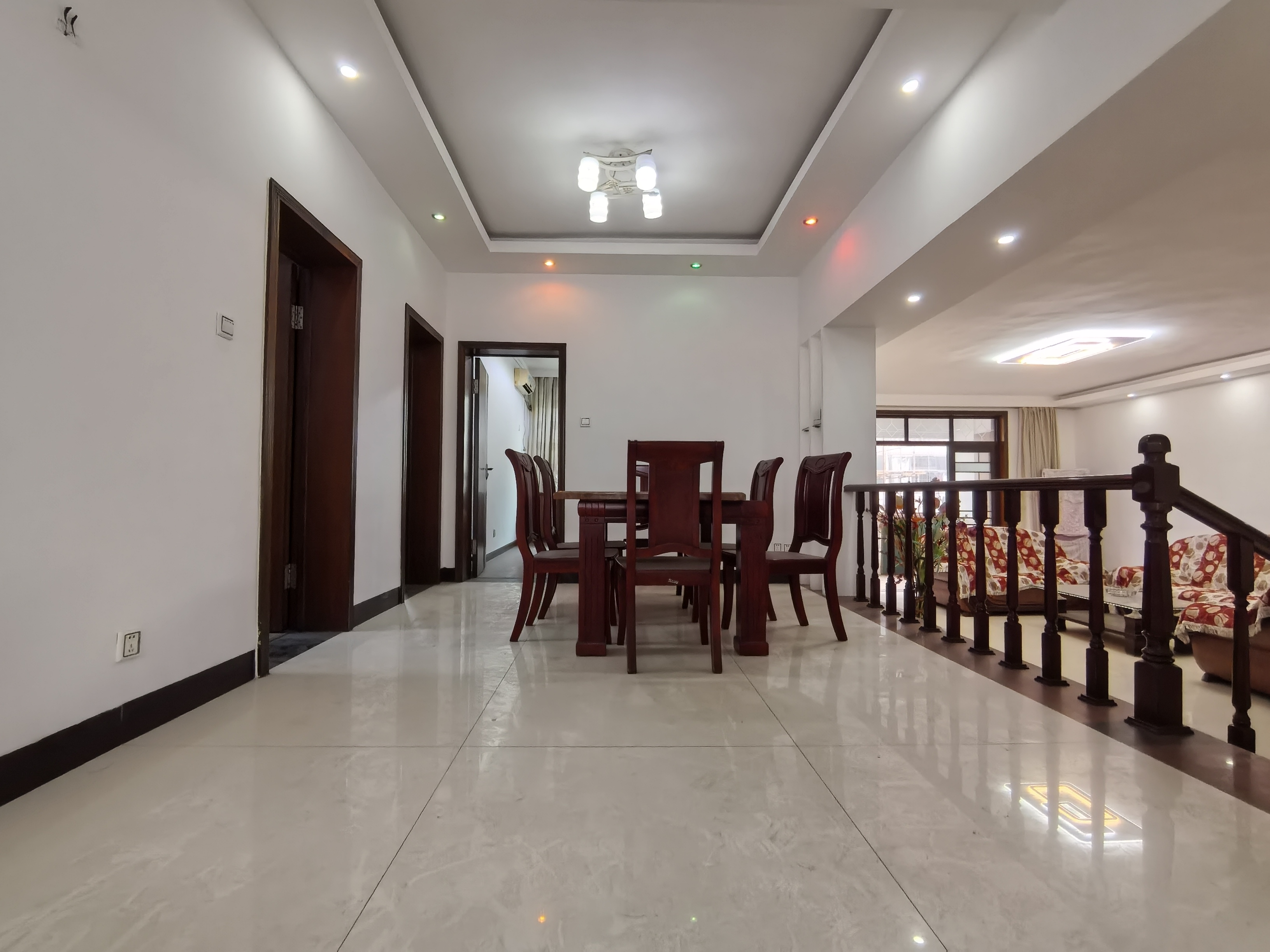 安厦鑫苑  1室0厅0卫    79.8万