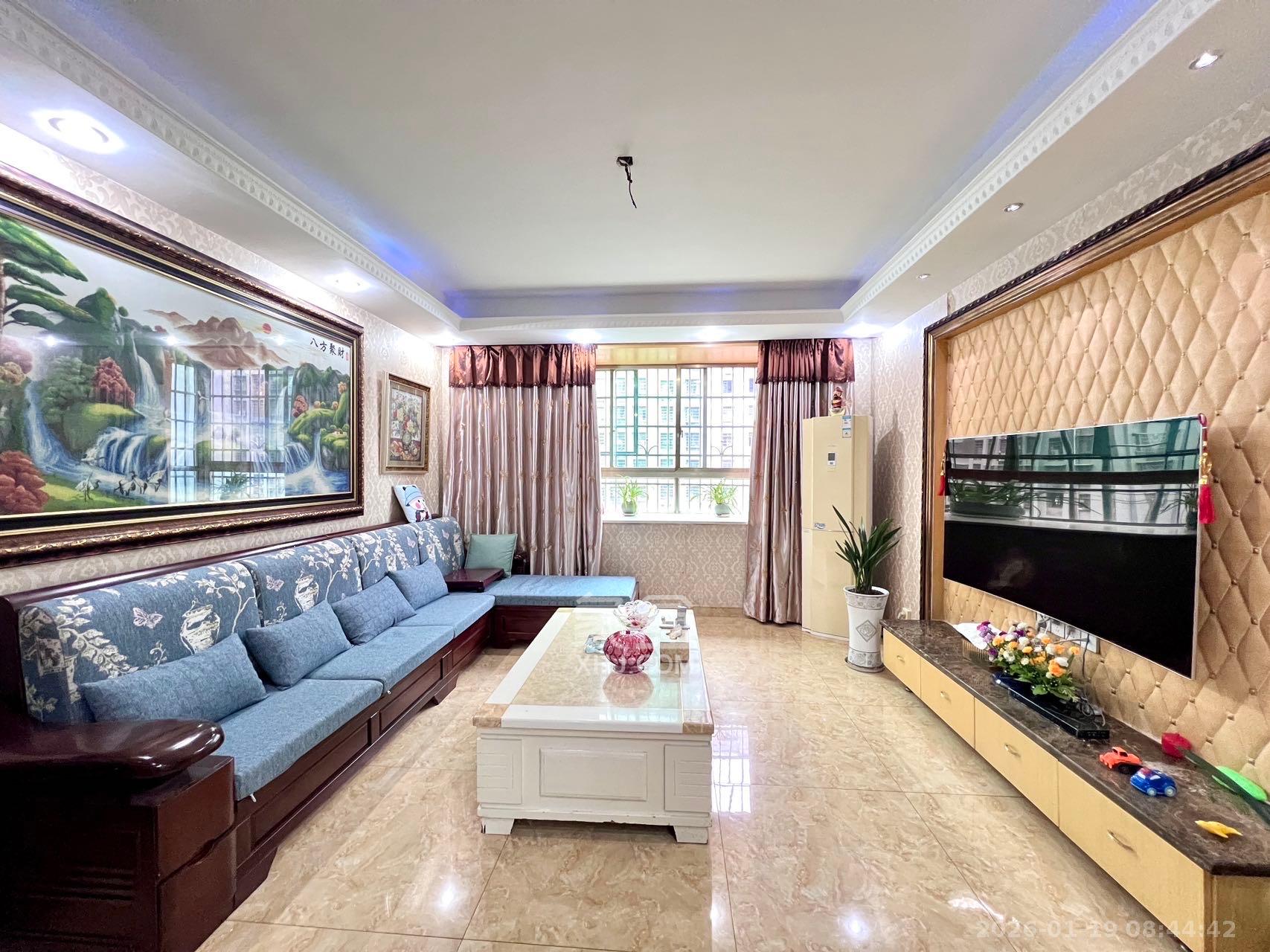 金桂小区一期  3室2厅2卫    2600.0元/月