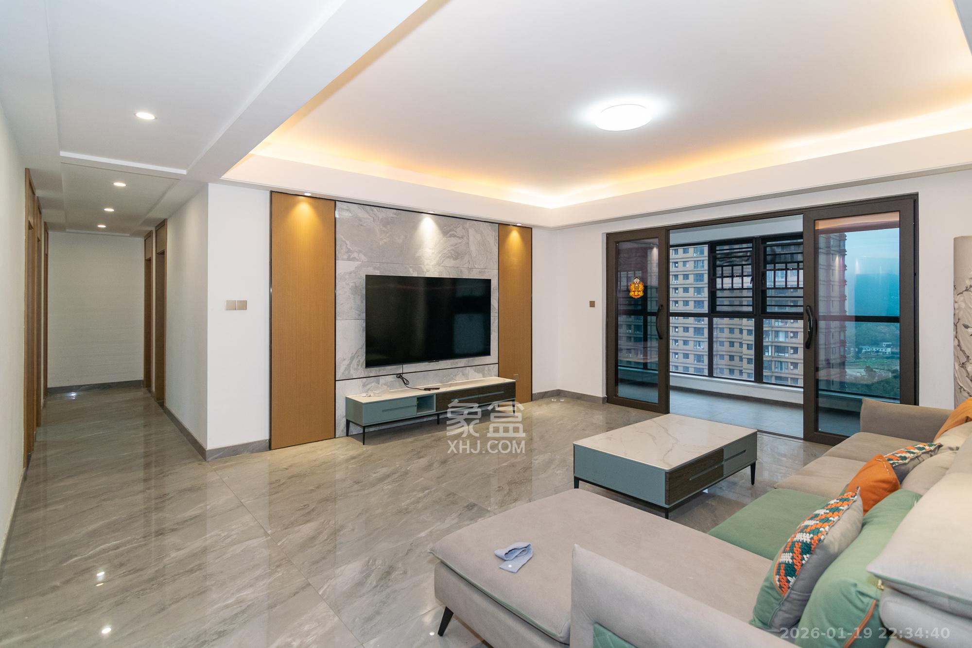 润和美郡（润和紫郡五期）  5室2厅2卫    168.0万