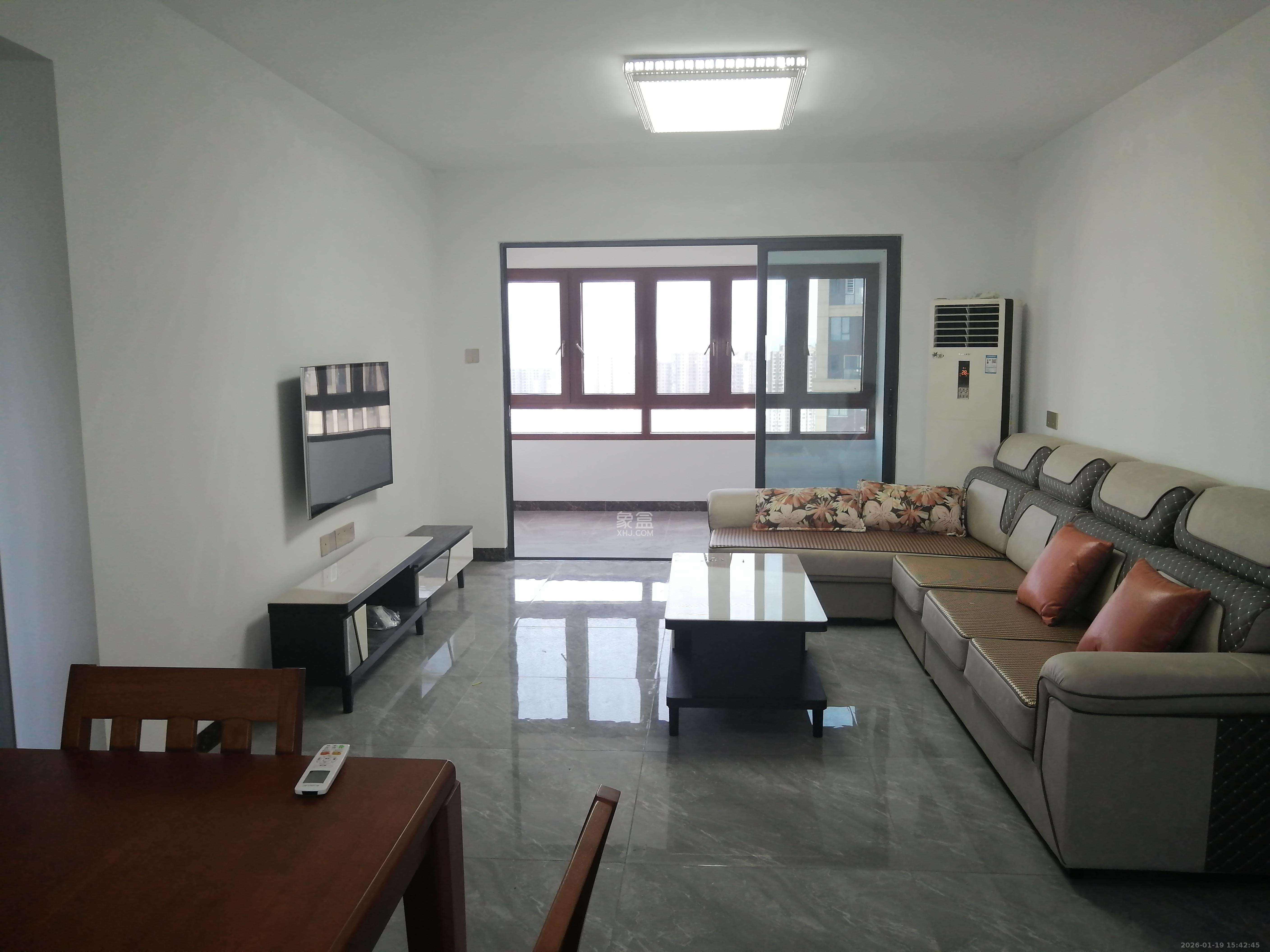 保利城（中航城国际社区、郡原美村）  4室2厅2卫    2500.0元/月