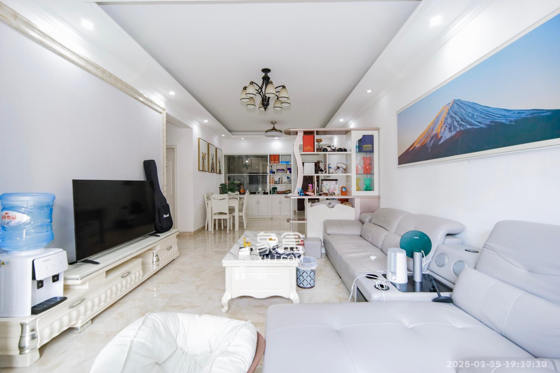 新盛珑璟台  2室2厅1卫    2100.0元/月