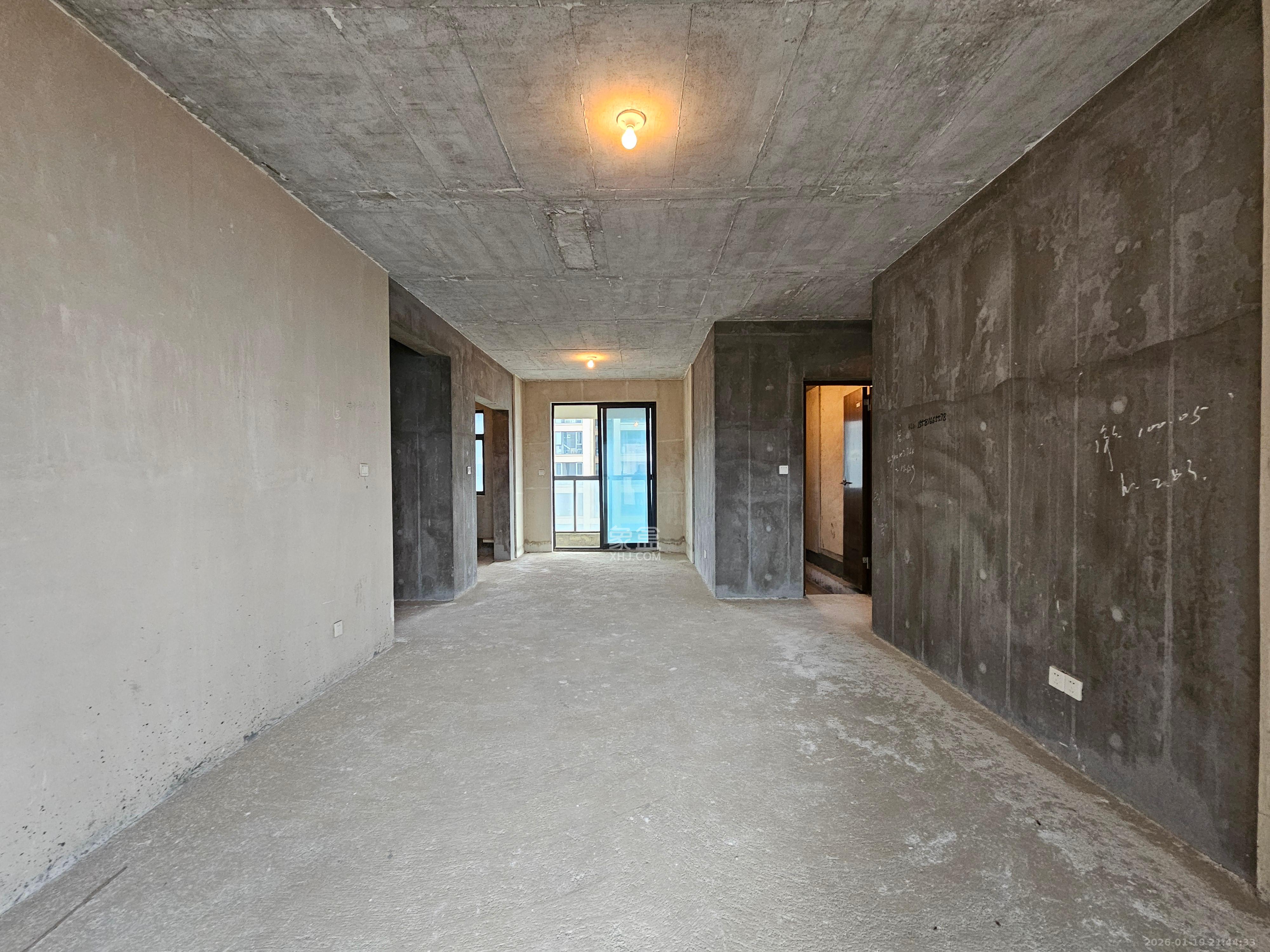 长房东旭国际  4室2厅2卫    132.0万