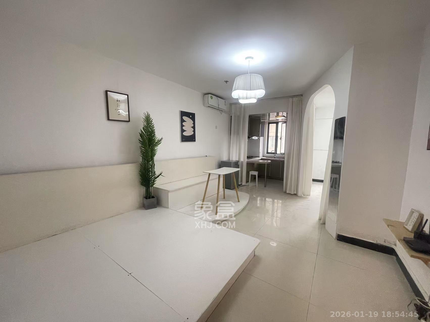 印象天心  1室1厅1卫    1800.0元/月