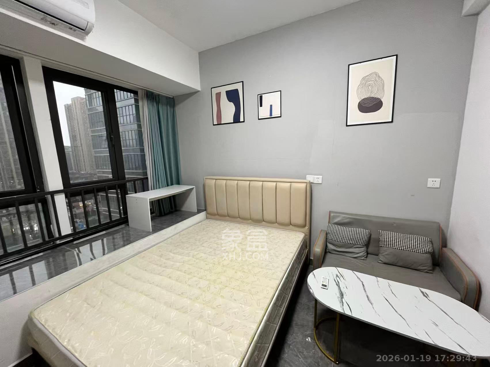 龙湖铂金岛  1室1厅1卫    1400.0元/月