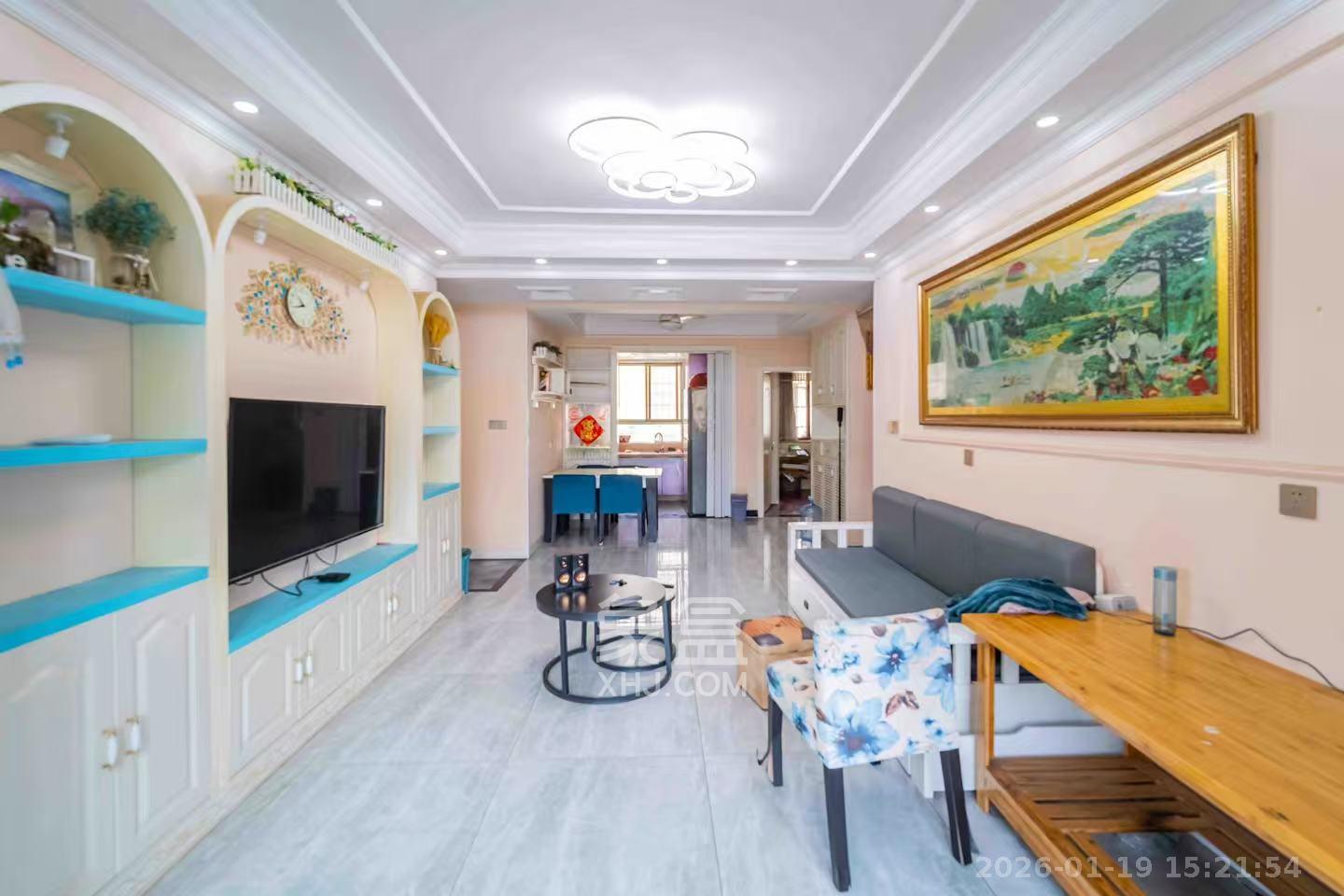 湘核佳苑  3室2厅1卫    2600.0元/月