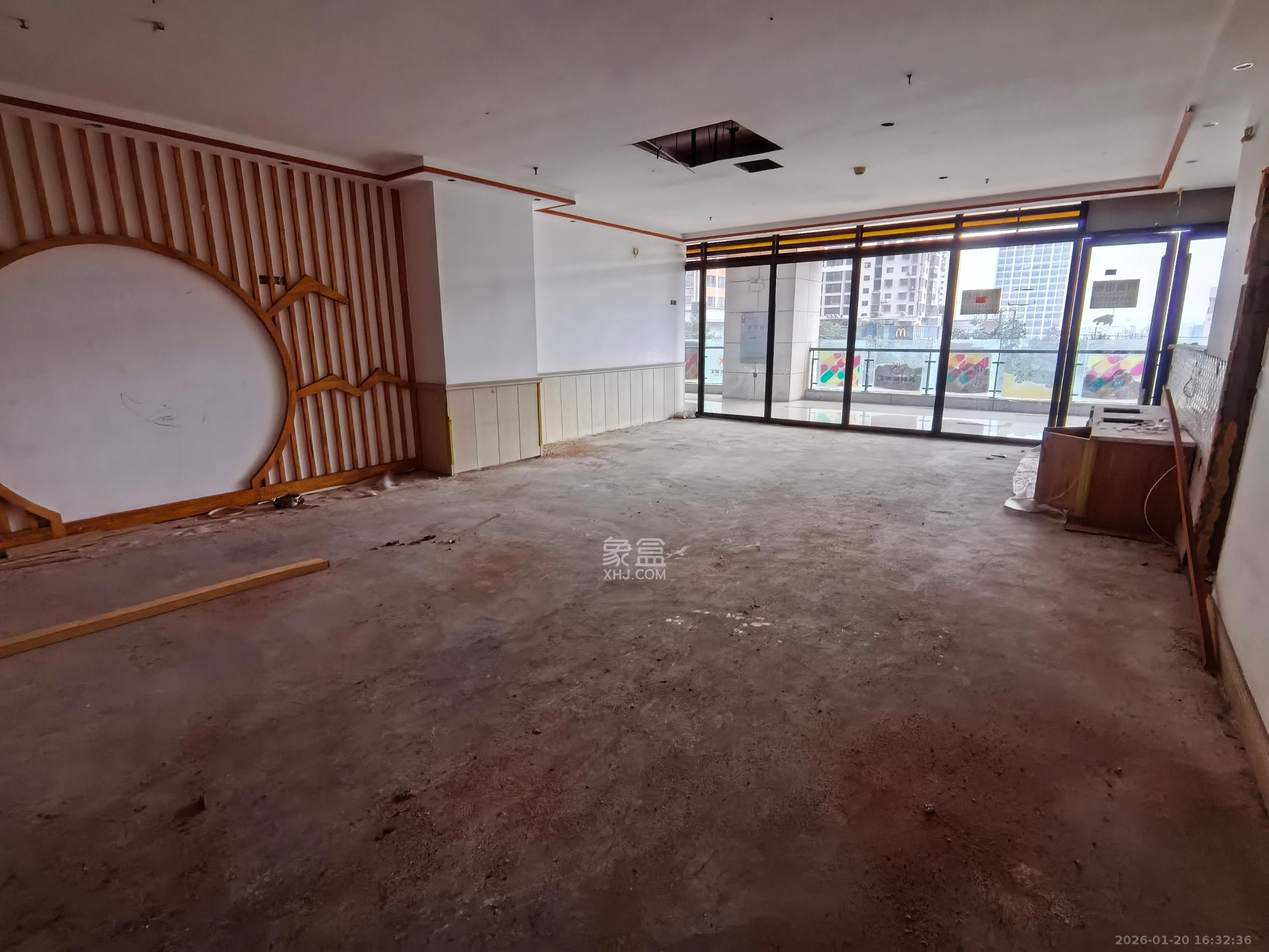 金科时代中心   328.52㎡      6000.0元/月室内图