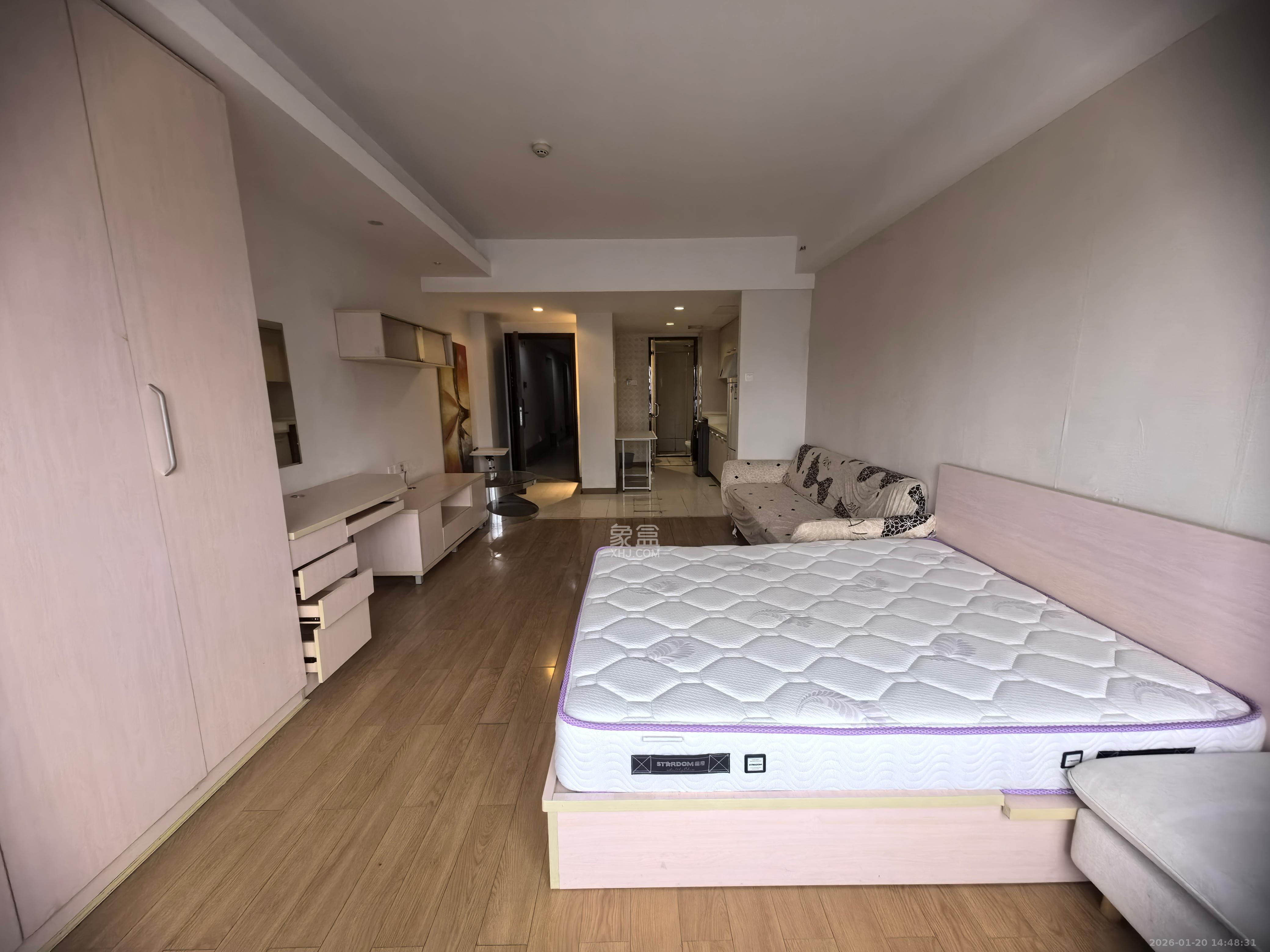 融科檀香山（融科紫檀、香山国际）  1室1厅1卫    1400.0元/月