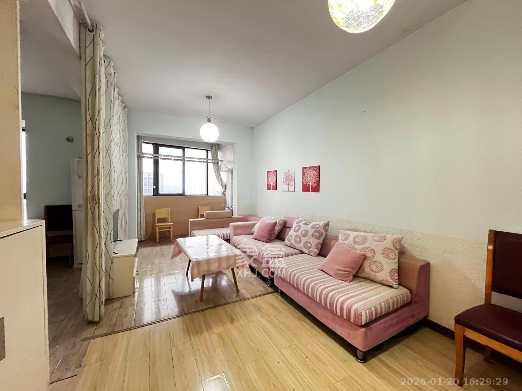 欧园  1室1厅1卫    1600.0元/月