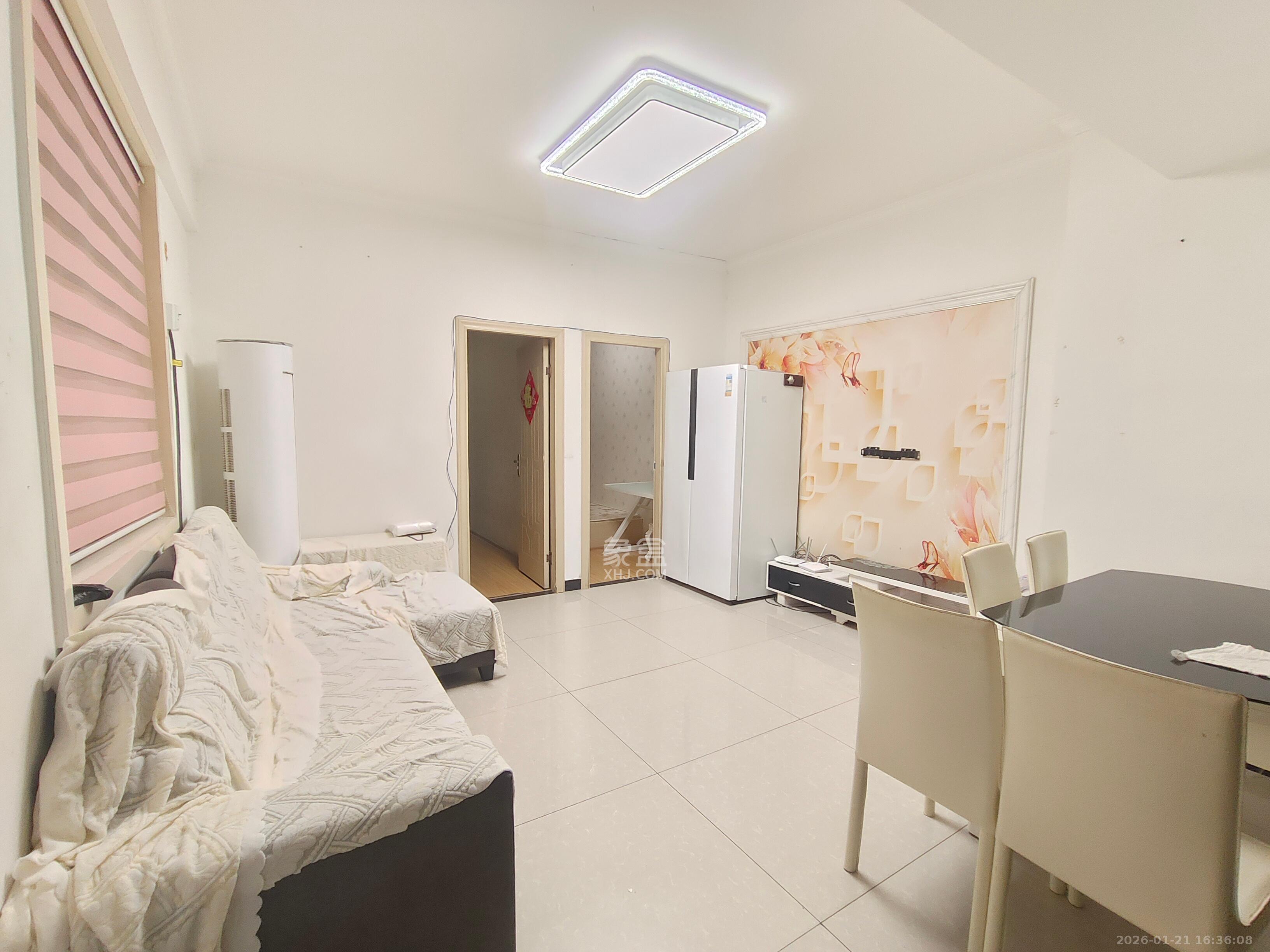 朝阳银座  3室1厅1卫    2300.0元/月