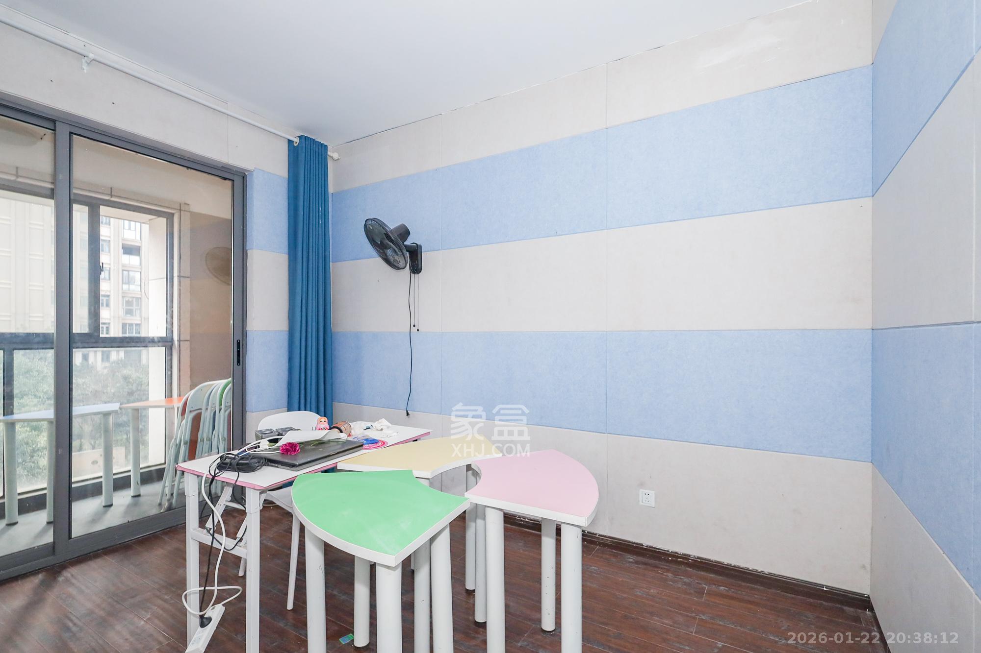 八方小区C区  3室2厅2卫    330.0万