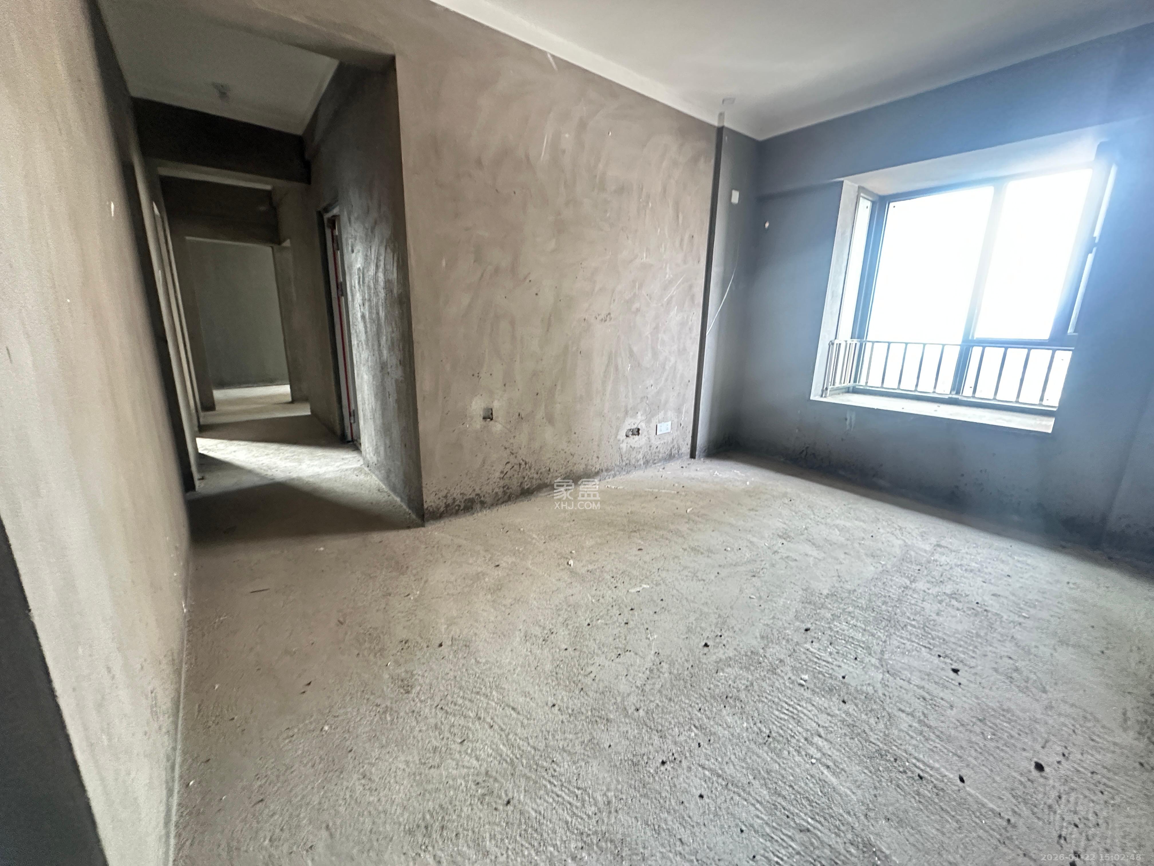 东塘SOHO(东上恒源大厦)  3室1厅1卫    1800.0元/月