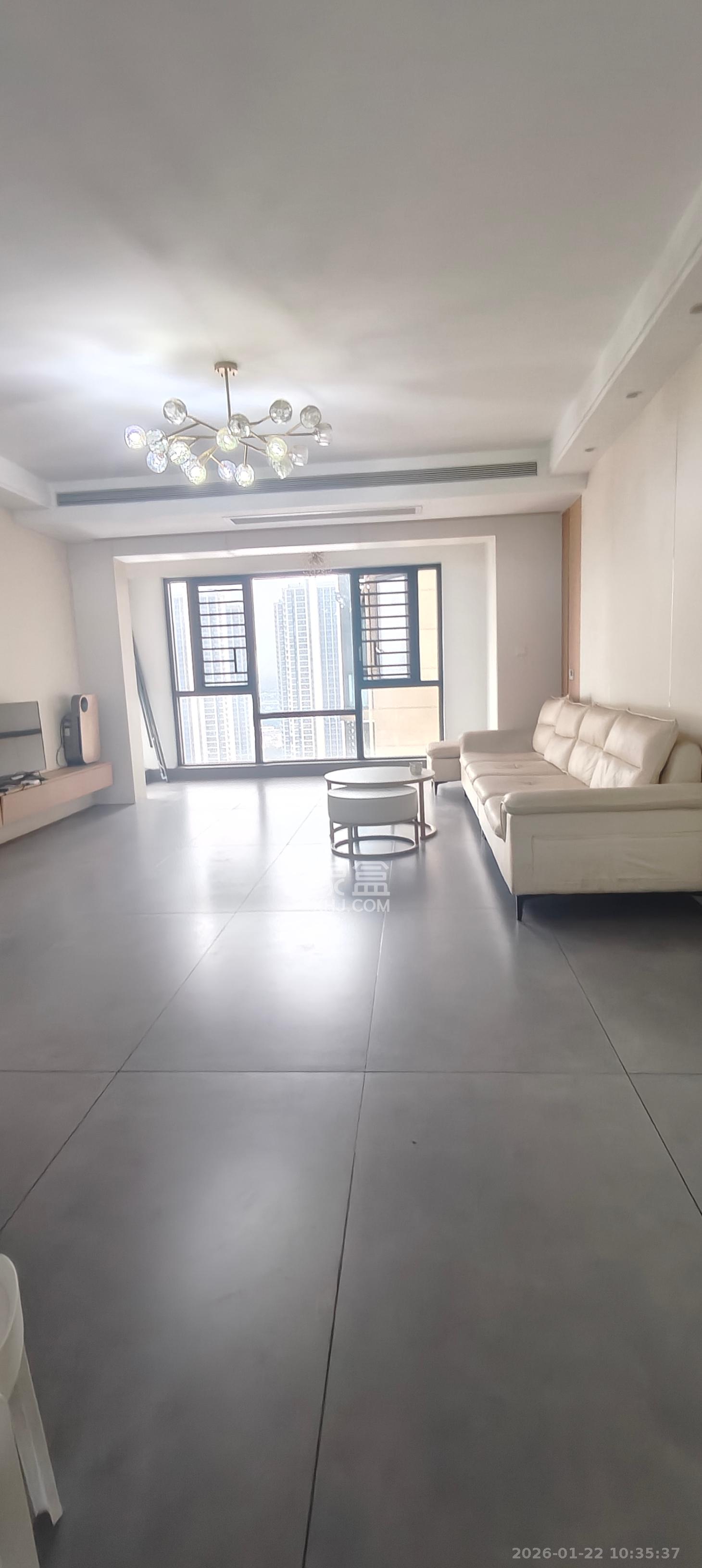 财汇新天地（财汇商务广场）  4室2厅2卫    3000.0元/月