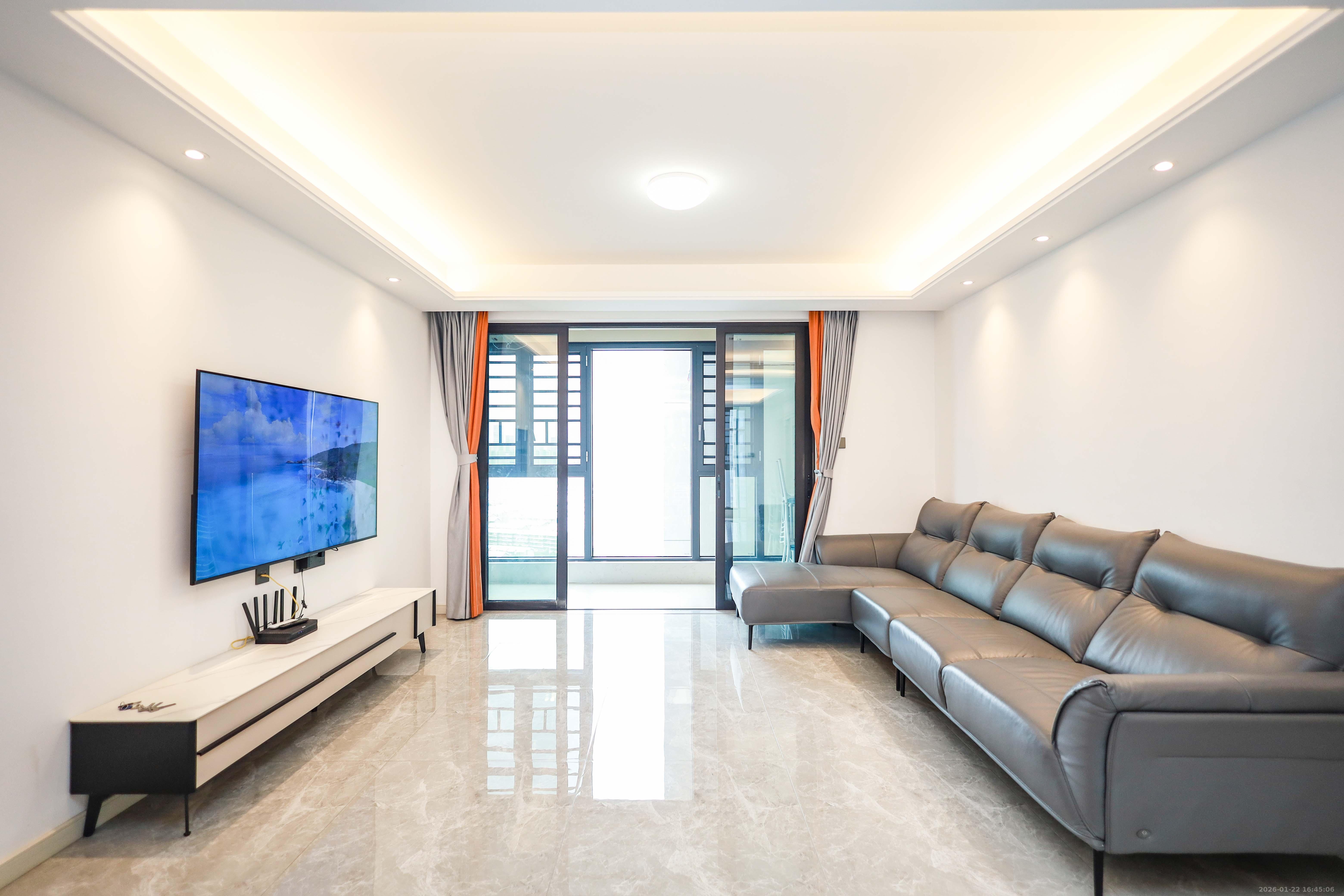 万科金色梦想B区  4室2厅2卫    152.0万