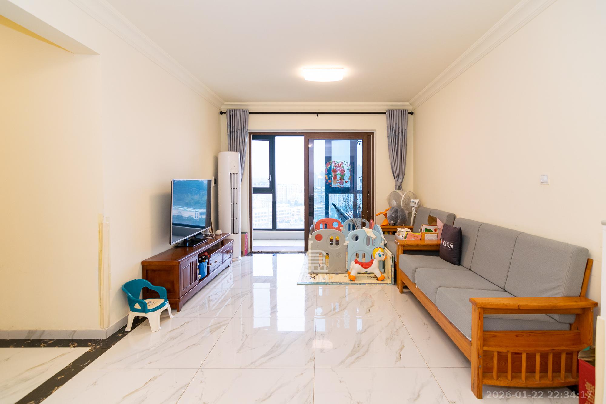 碧桂园高尔夫花园  3室2厅1卫    75.0万