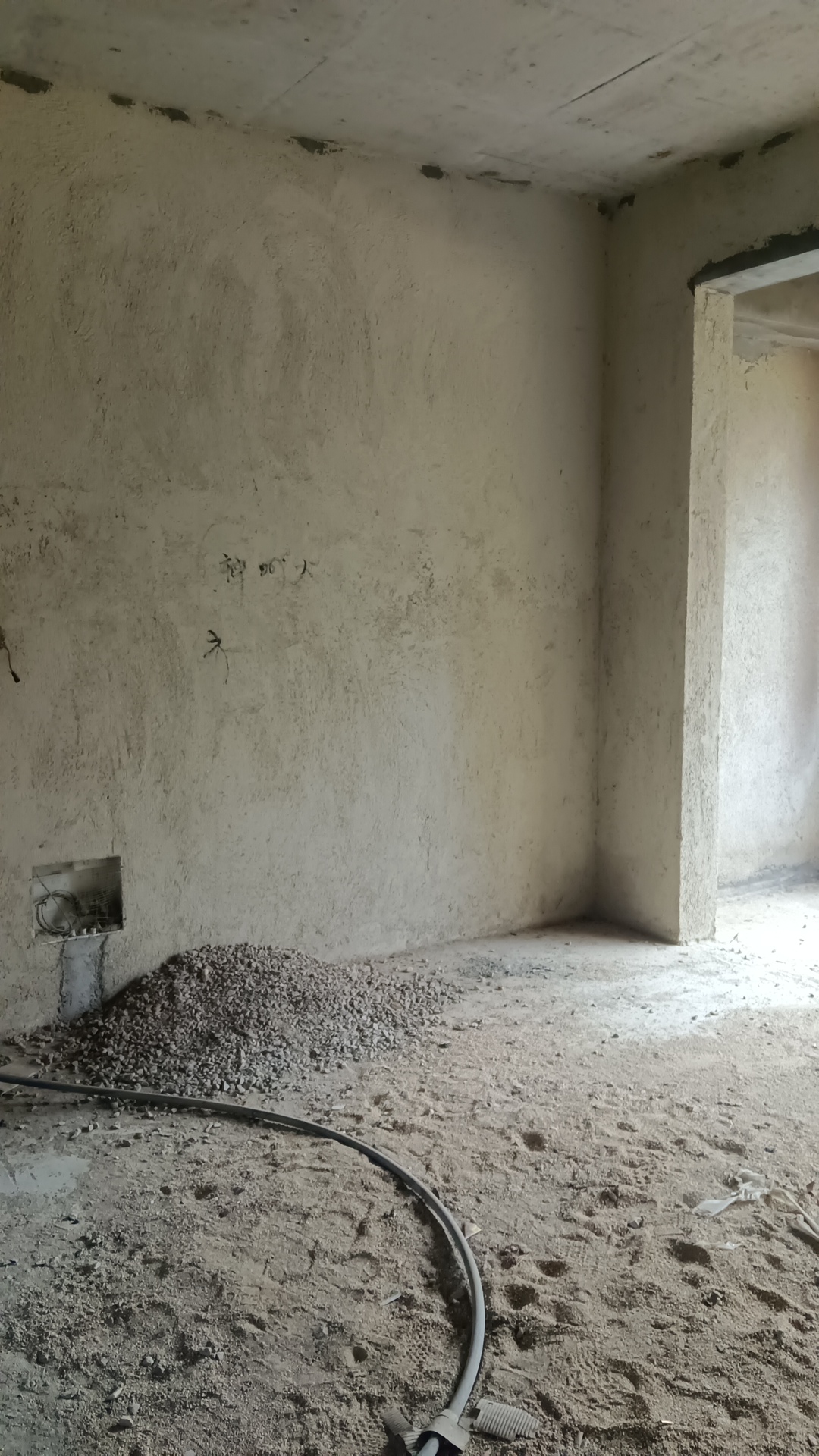 悦江山  4室2厅2卫    120.0万