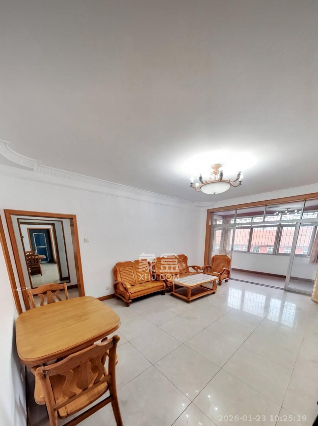 湘雅医学院（湘雅附一北院）  4室2厅2卫    3200.0元/月