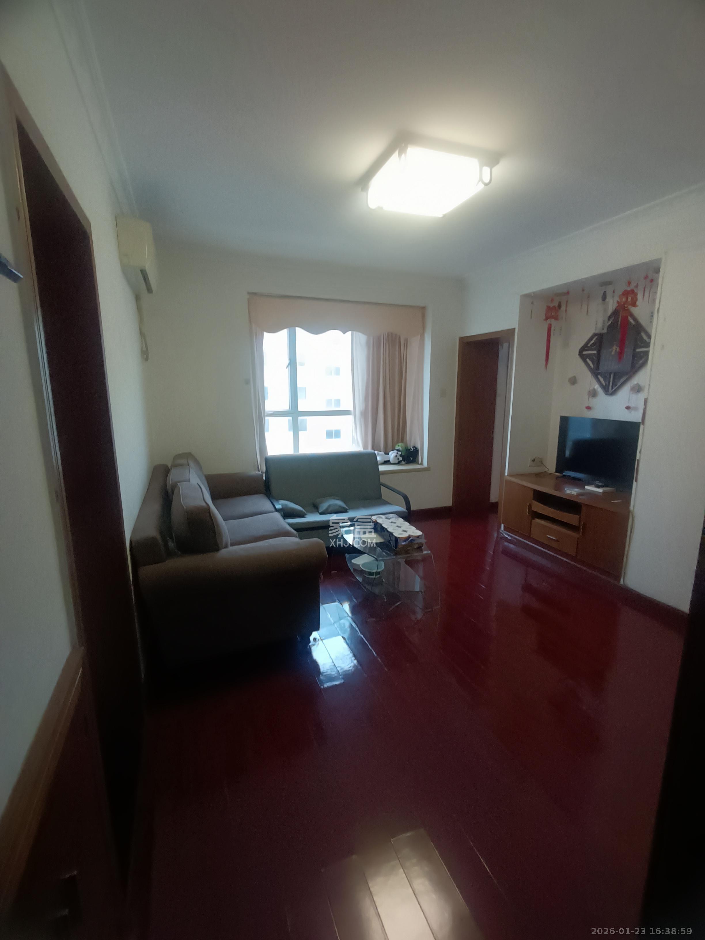 鹏程世家  1室1厅1卫    2200.0元/月