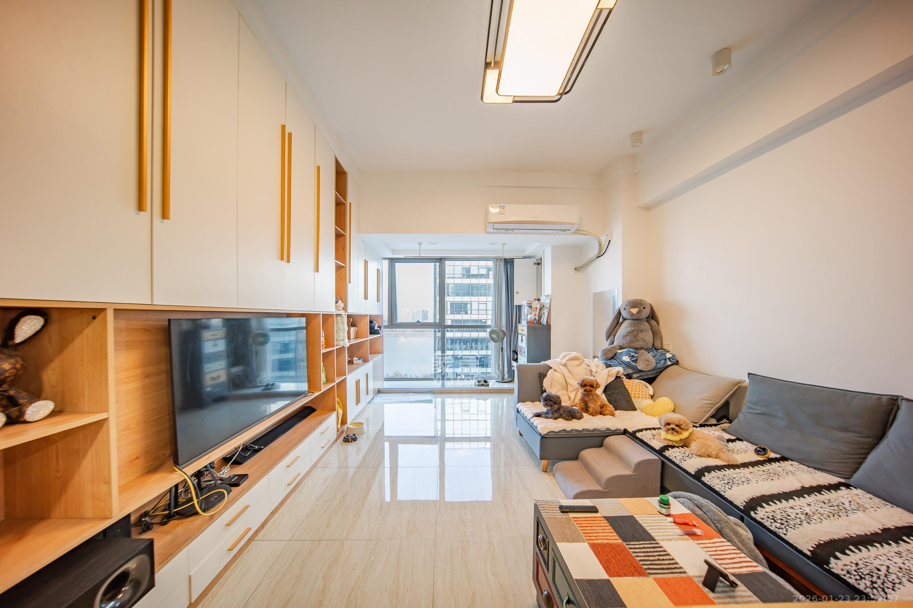 奥克斯滨仕花园（奥克斯中心）  1室1厅1卫    江景房