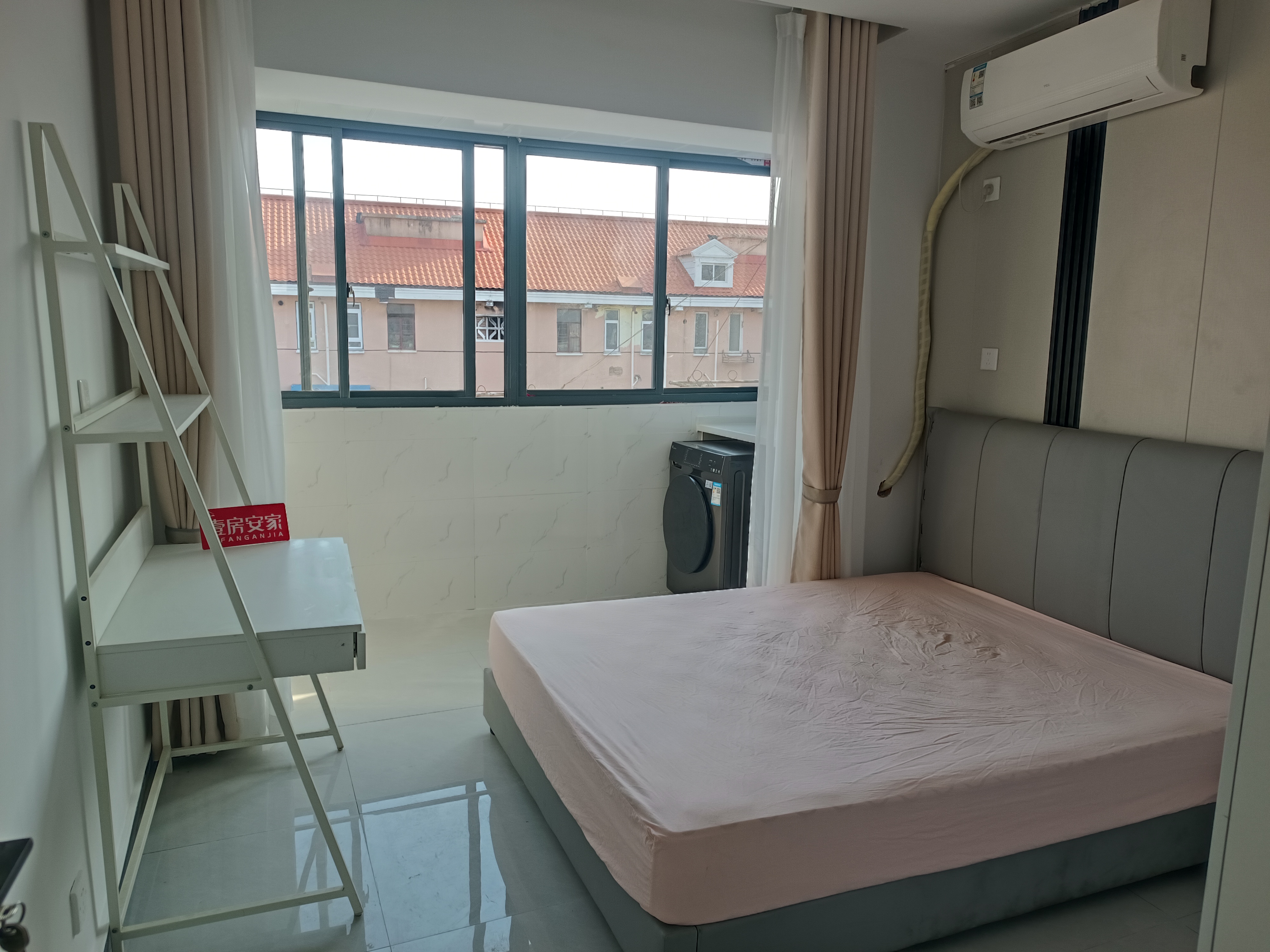 宝钢一村  1室1厅1卫    3000.0元/月