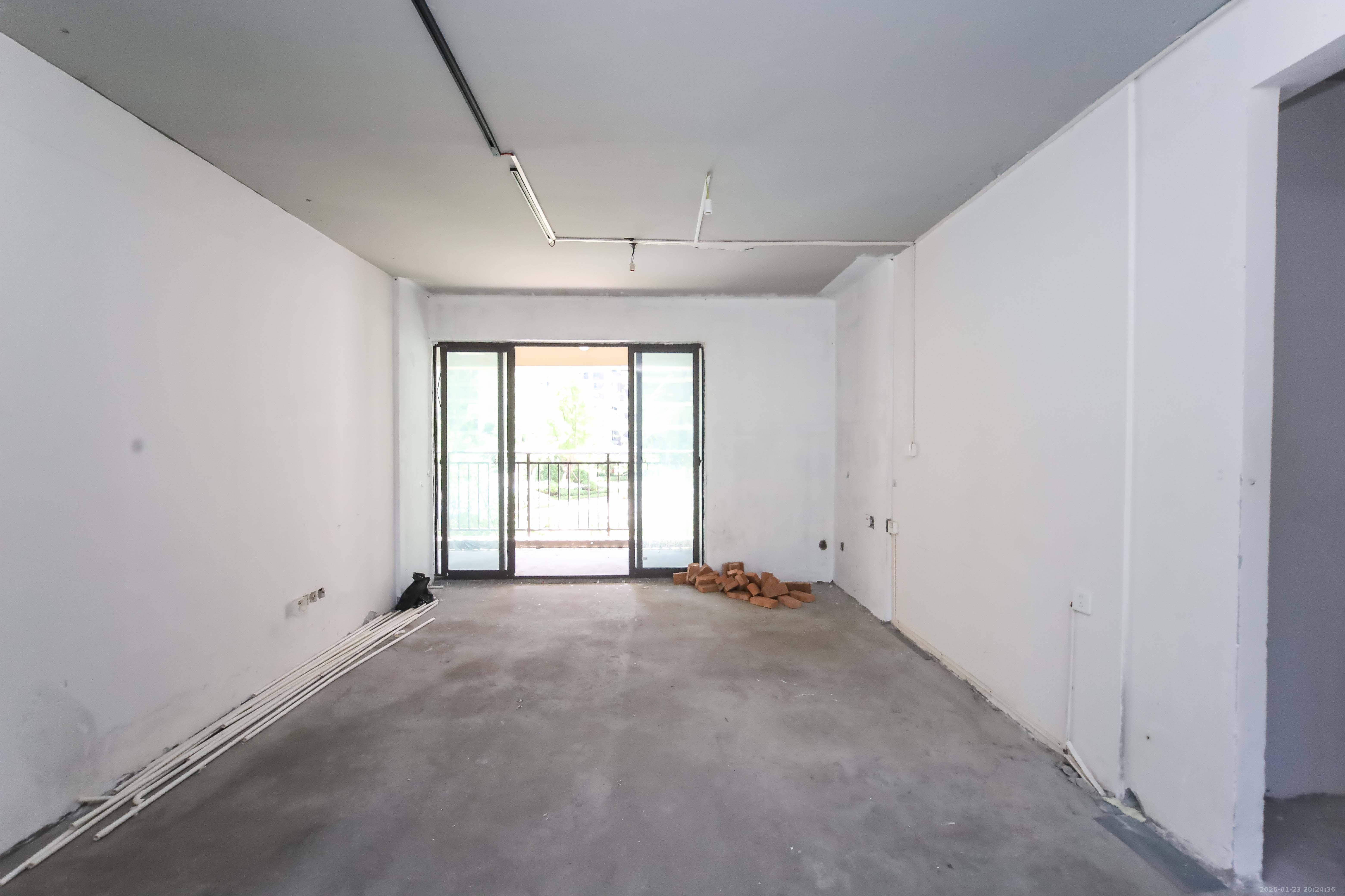 德奥悦东方  4室2厅2卫    136.0万